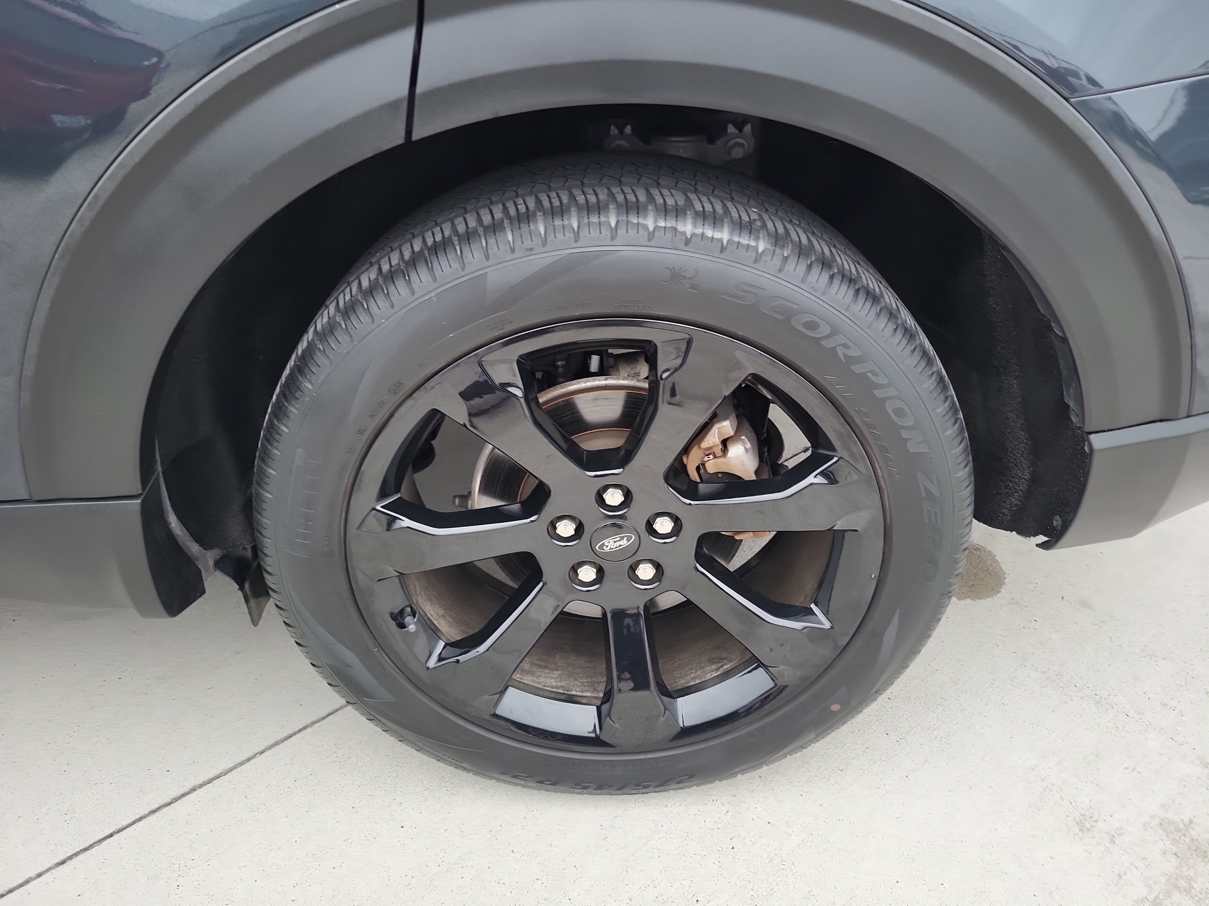 2023 Ford Explorer ST-Line