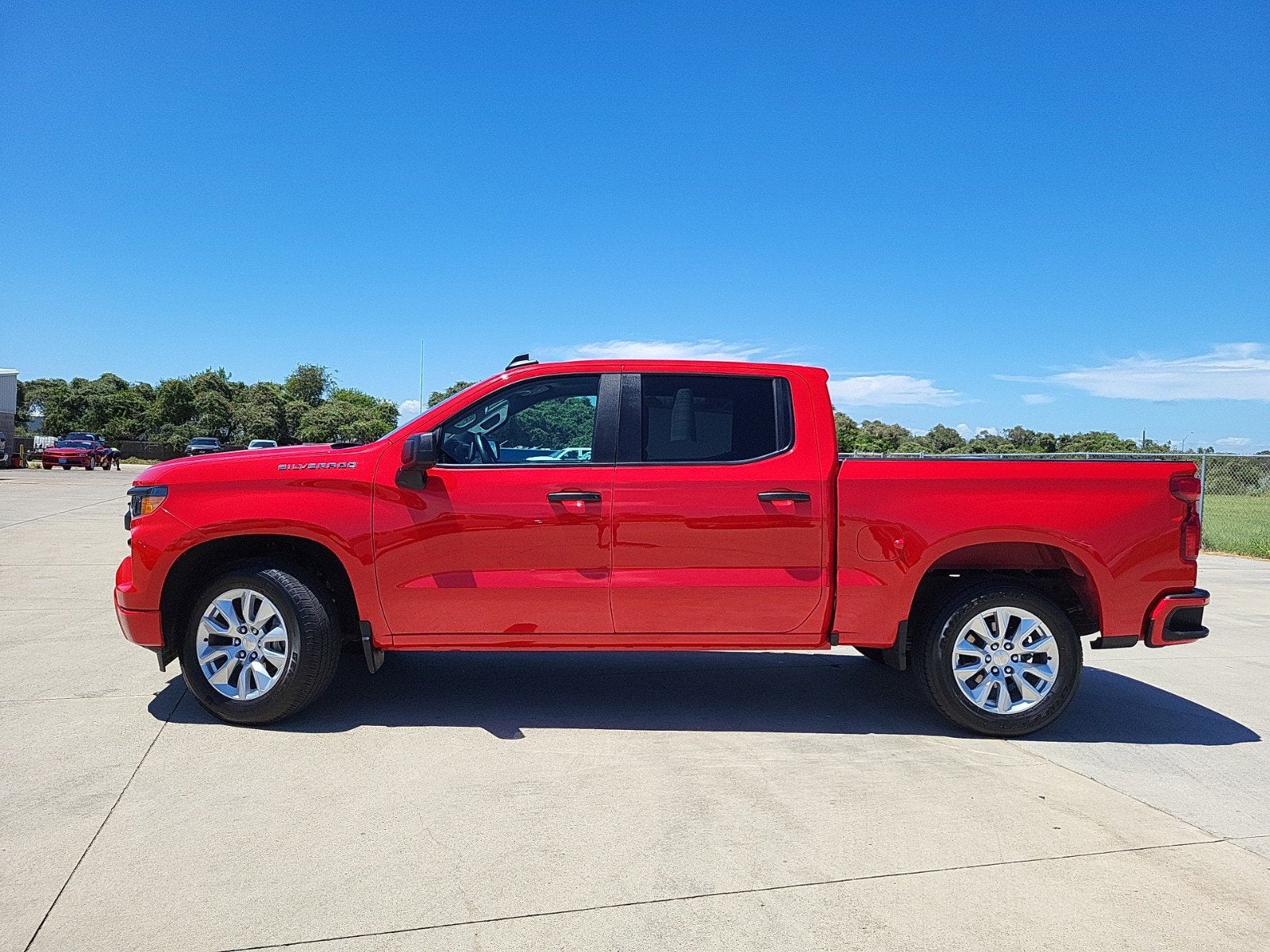 2022 Chevrolet Silverado 1500 Custom