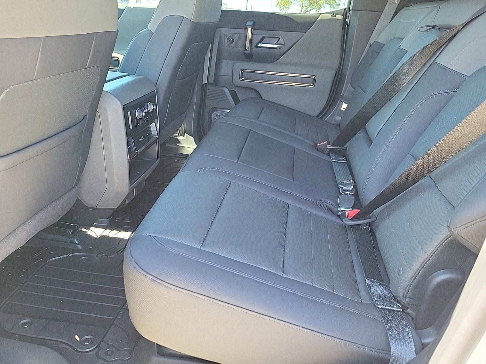 2025 GMC HUMMER EV SUV 2X