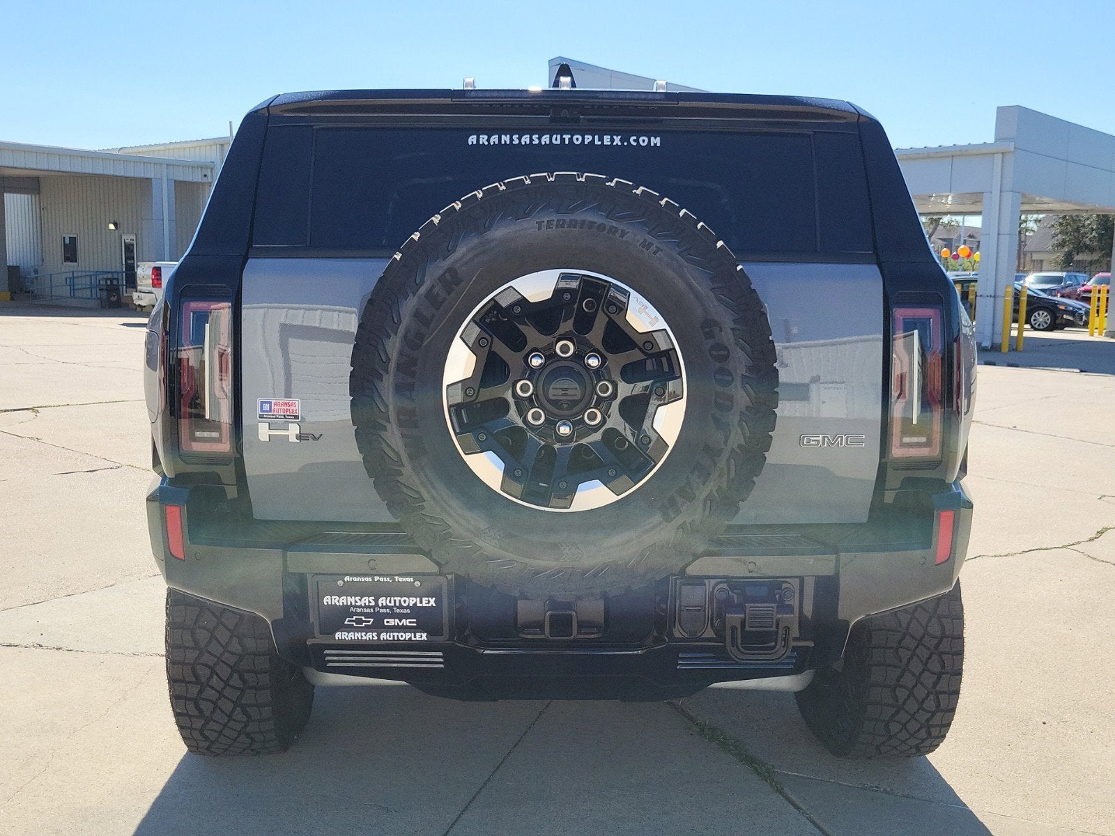 2025 GMC HUMMER EV SUV 2X