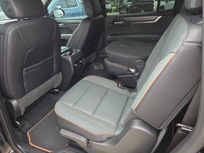 2024 GMC Acadia AT4