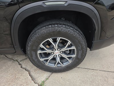 2024 GMC Acadia AT4