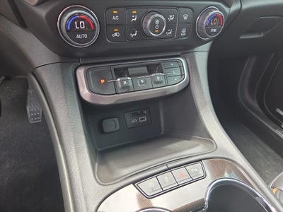 2022 GMC Acadia AT4