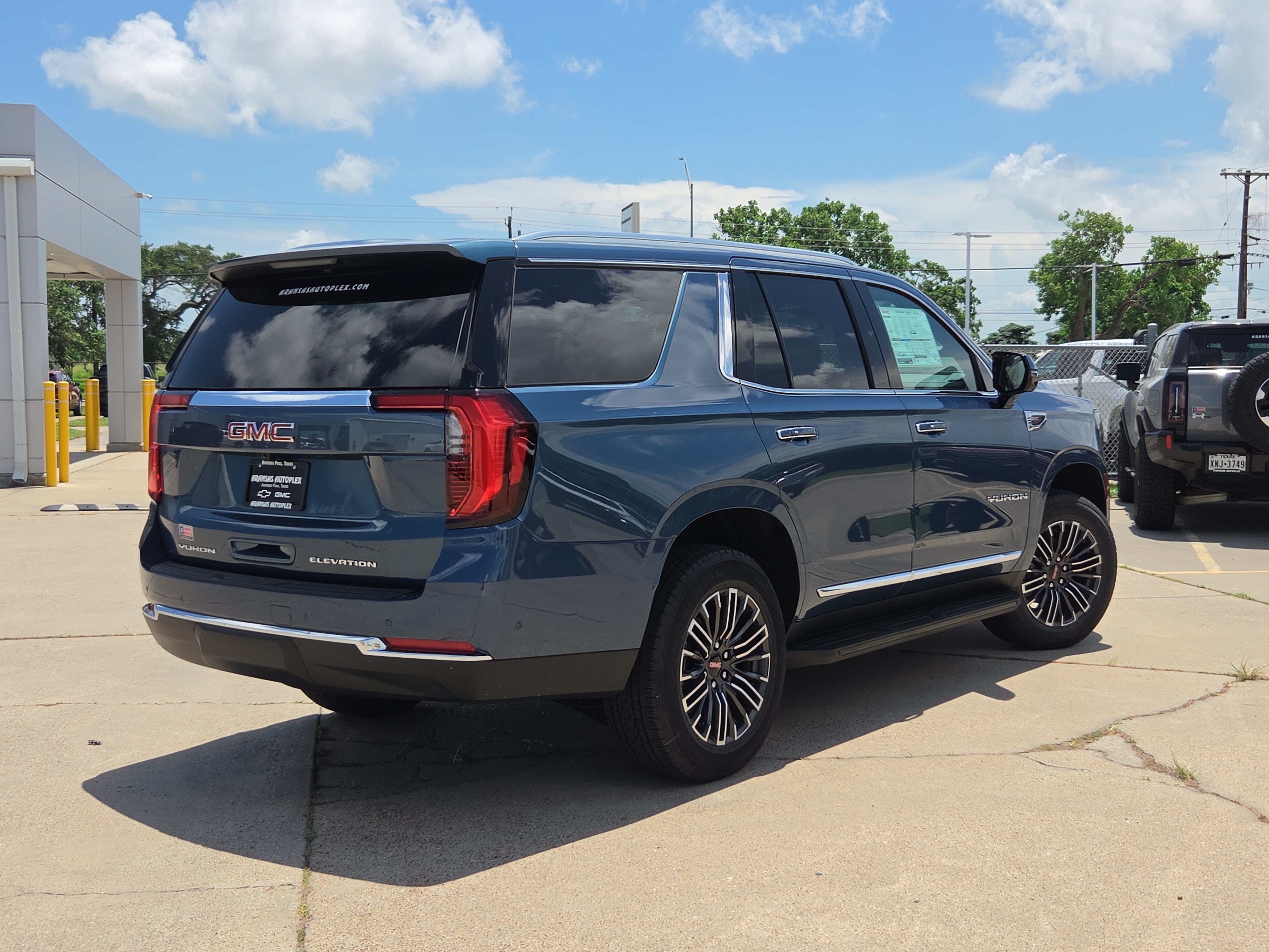 2026 GMC Yukon Elevation