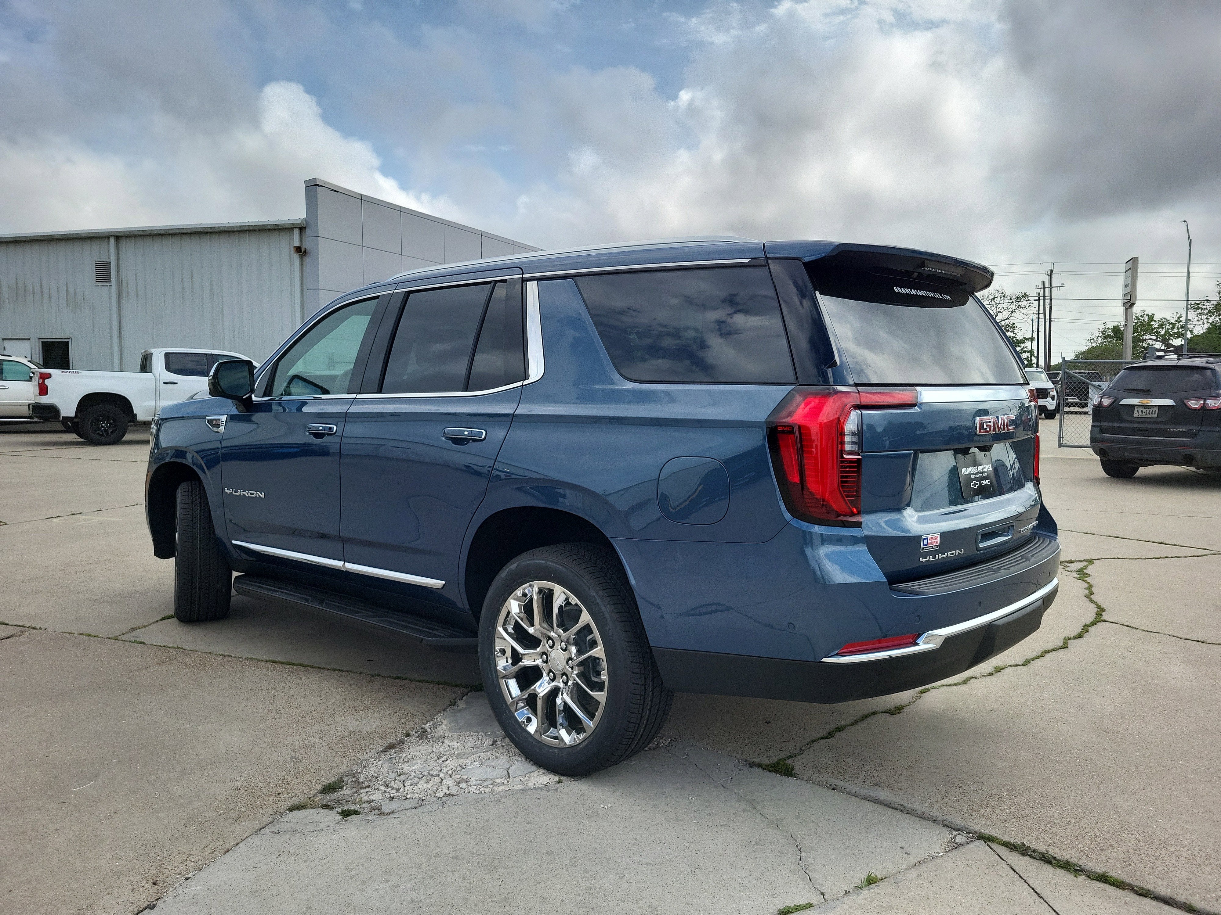 2026 GMC Yukon Elevation