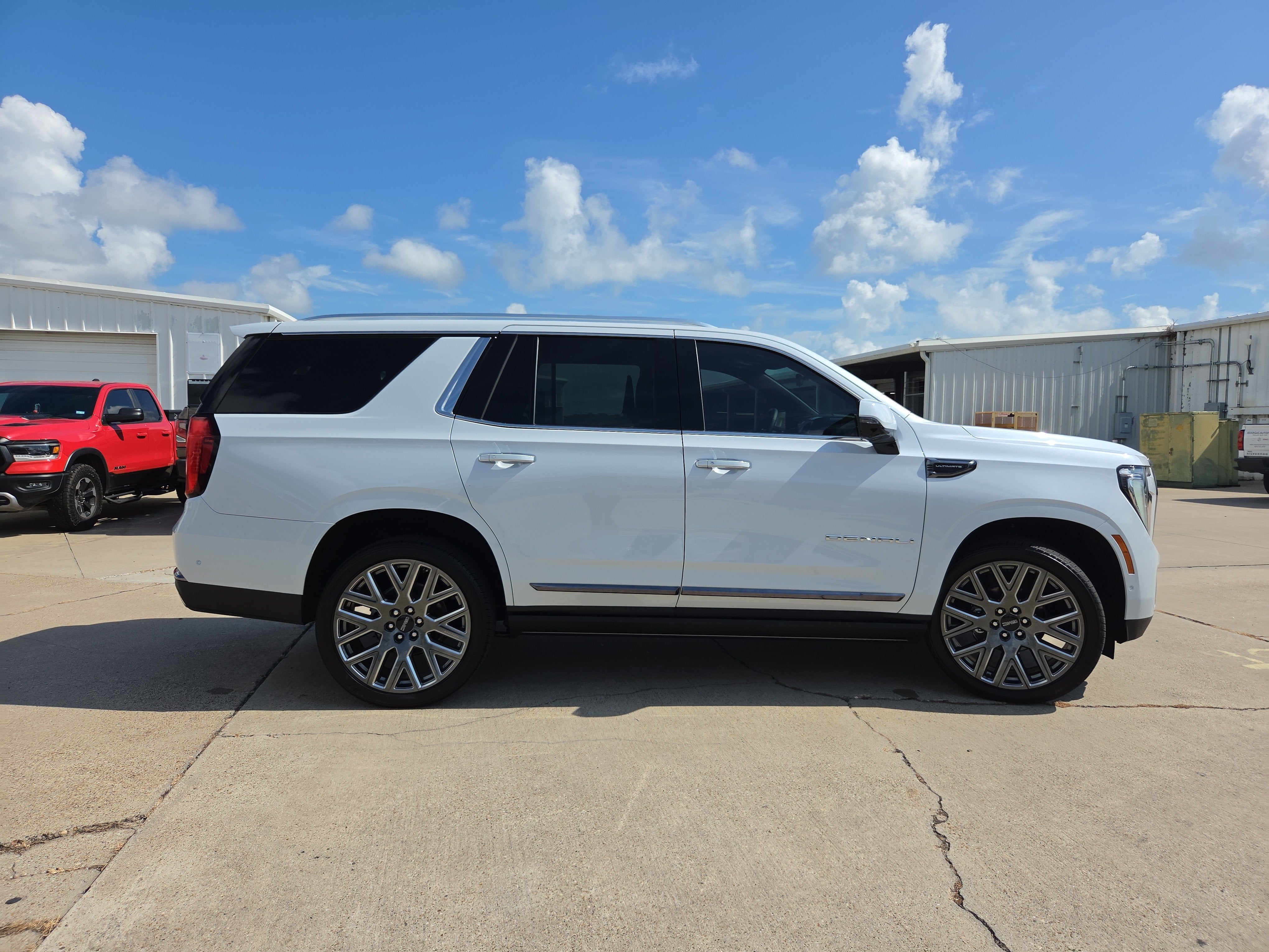 2027 GMC Yukon Denali Ultimate