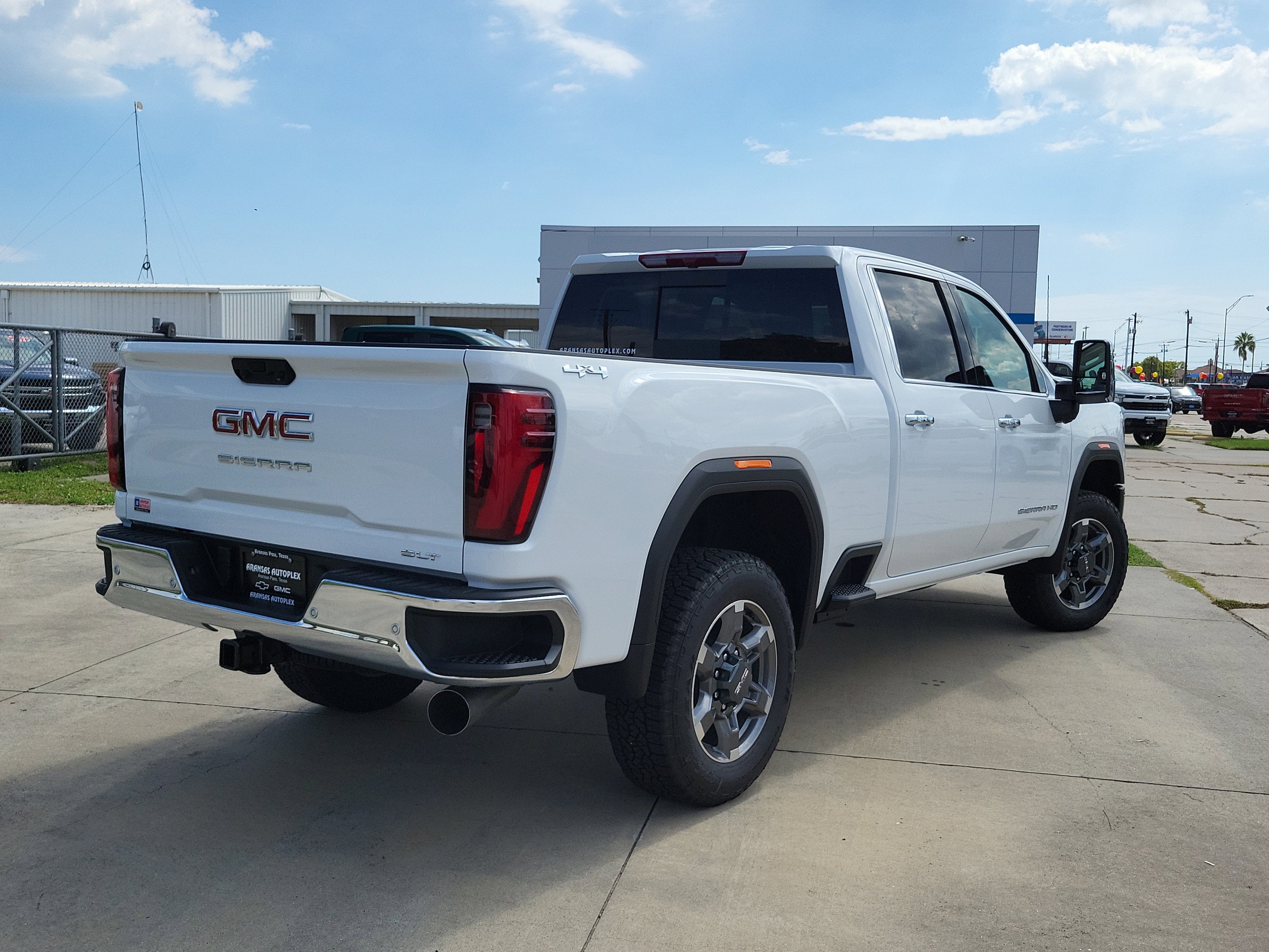2026 GMC Sierra 2500 HD SLT