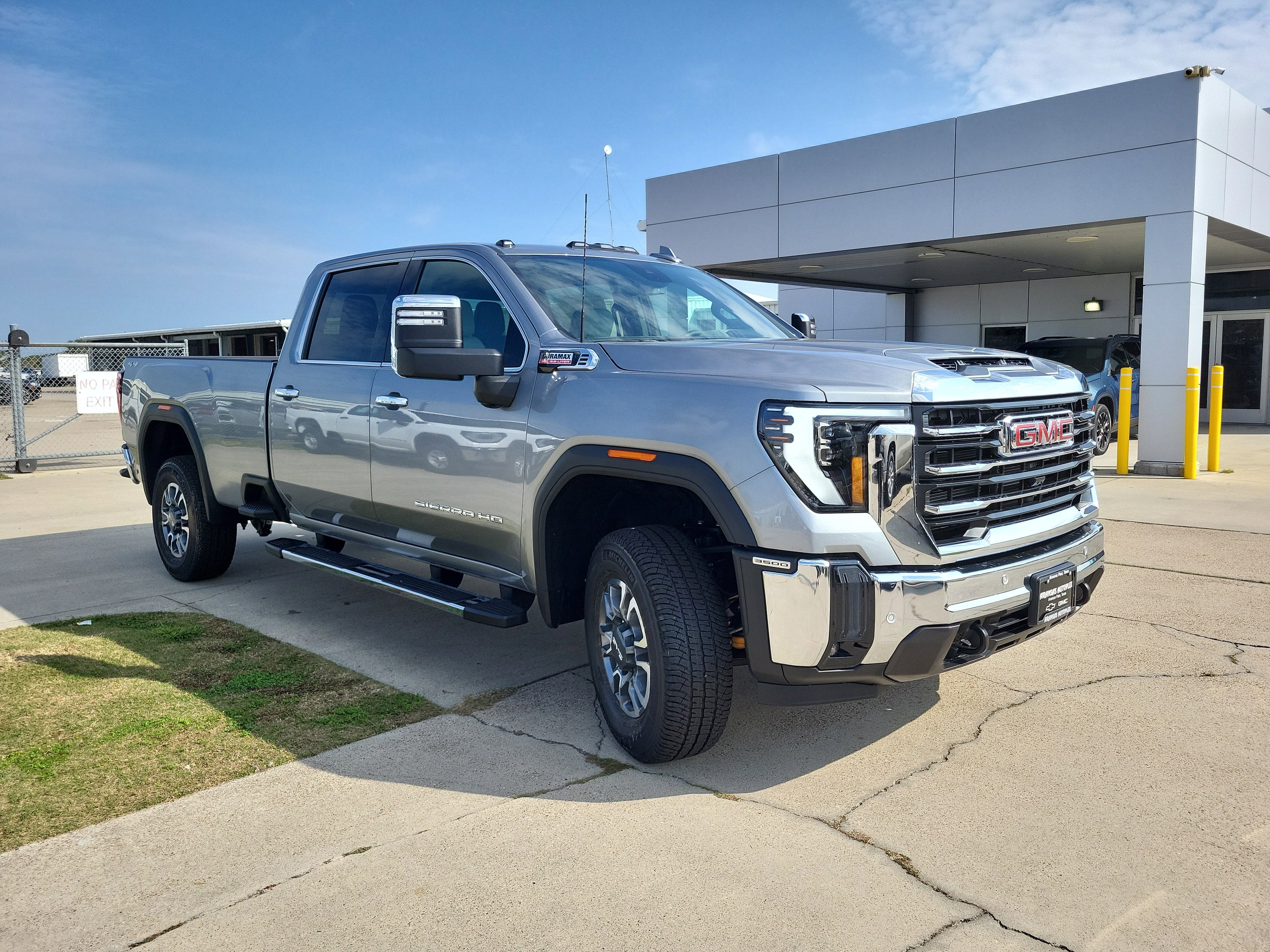 2026 GMC Sierra 3500 HD SLT