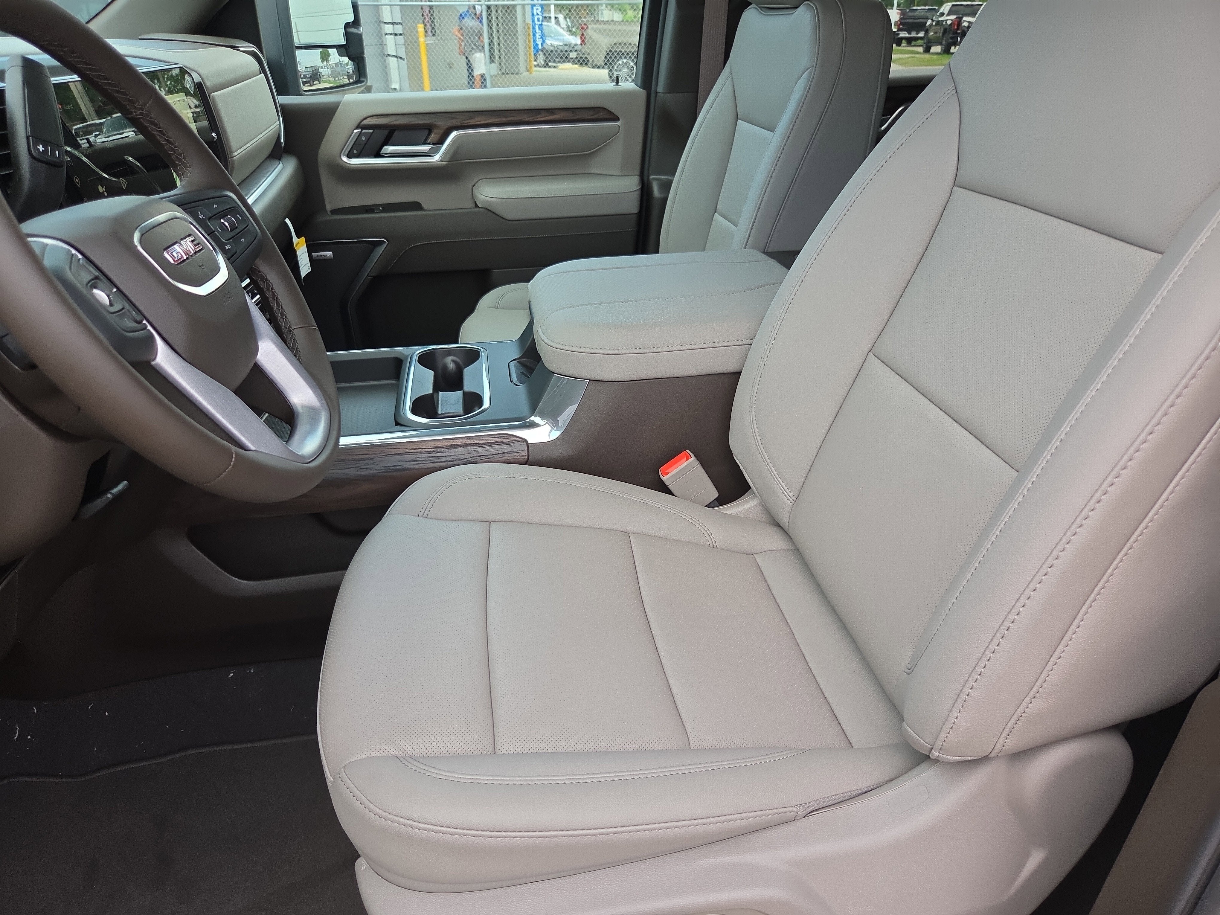 2026 GMC Sierra 3500 HD SLT DRW