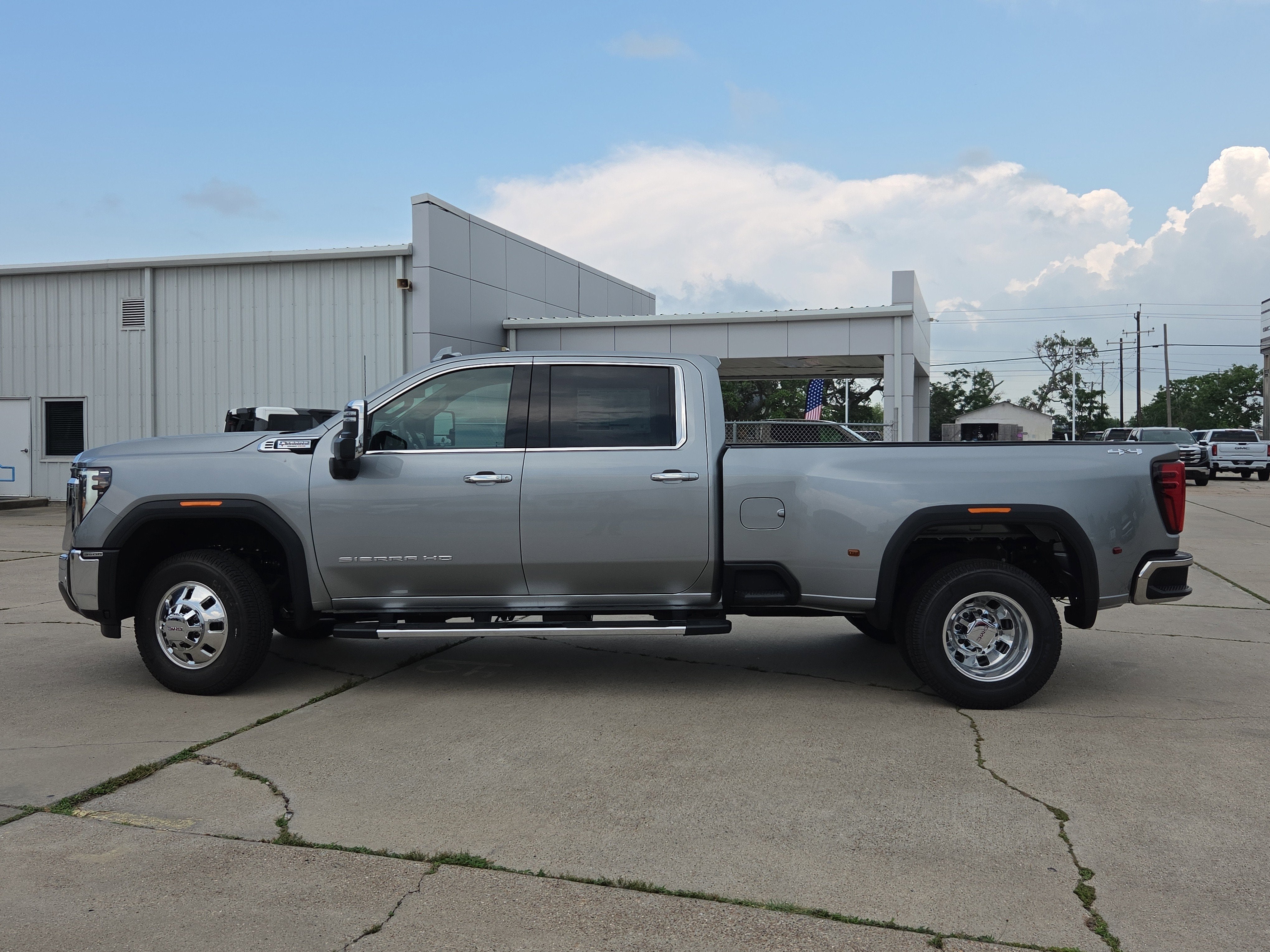 2026 GMC Sierra 3500 HD SLT DRW