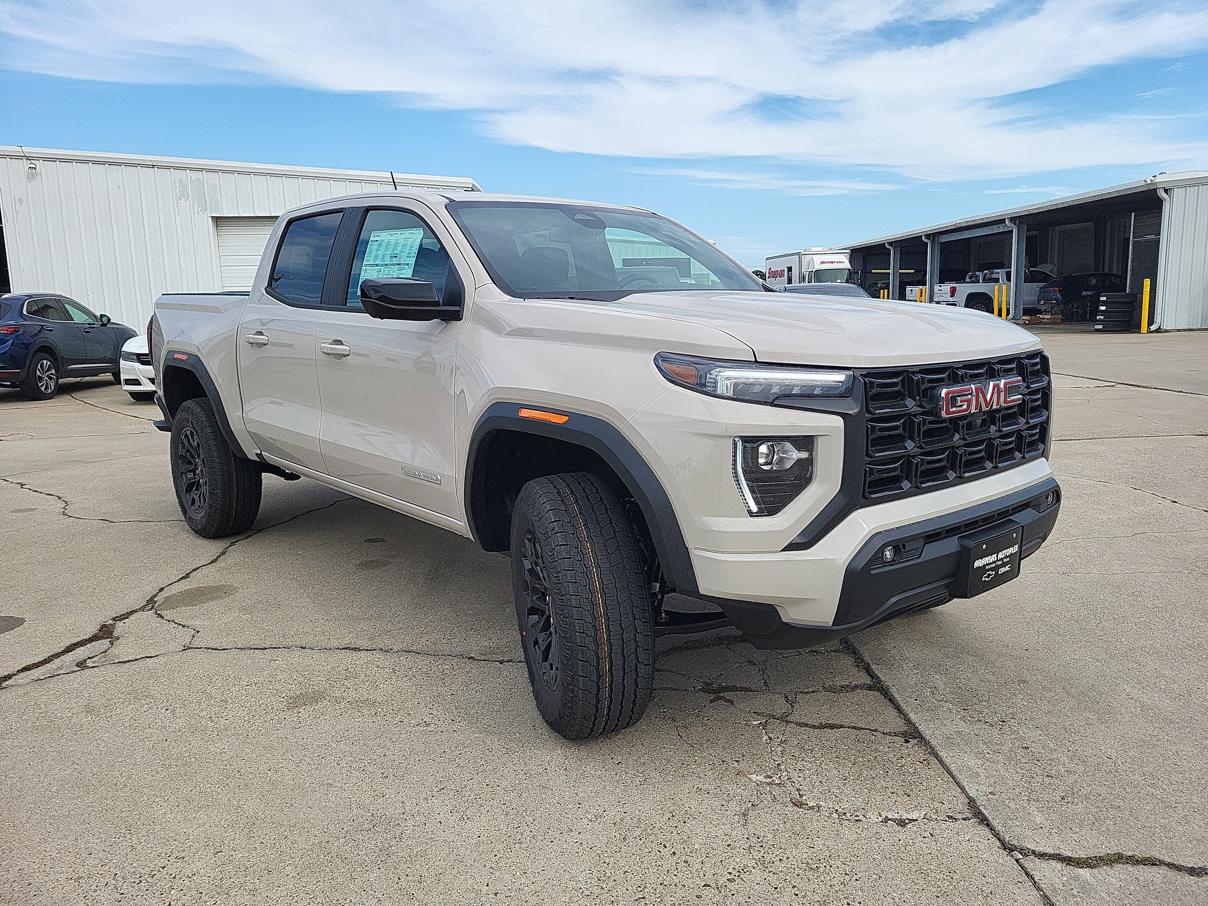2026 GMC Canyon Elevation