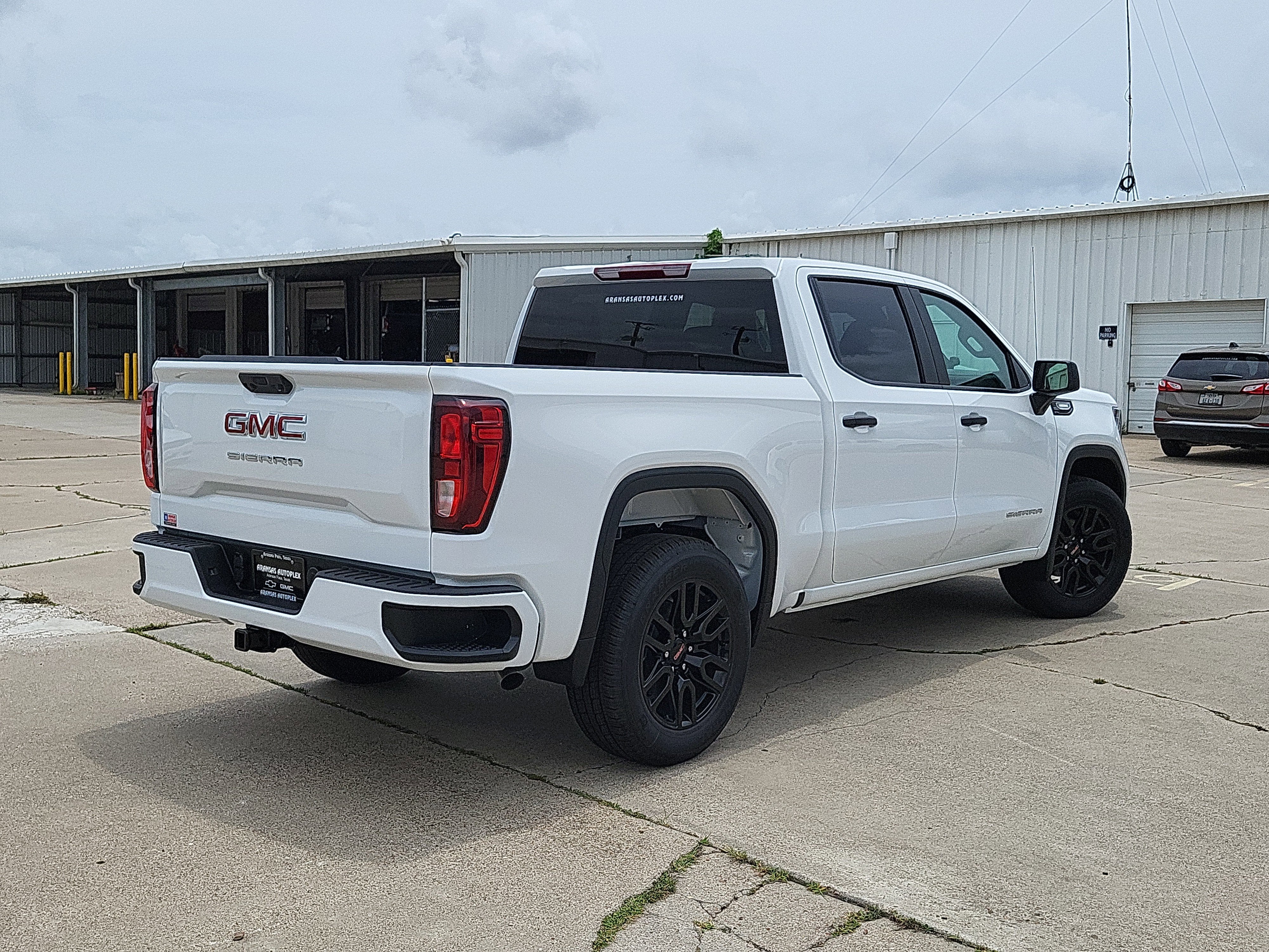2025 GMC Sierra 1500 Pro
