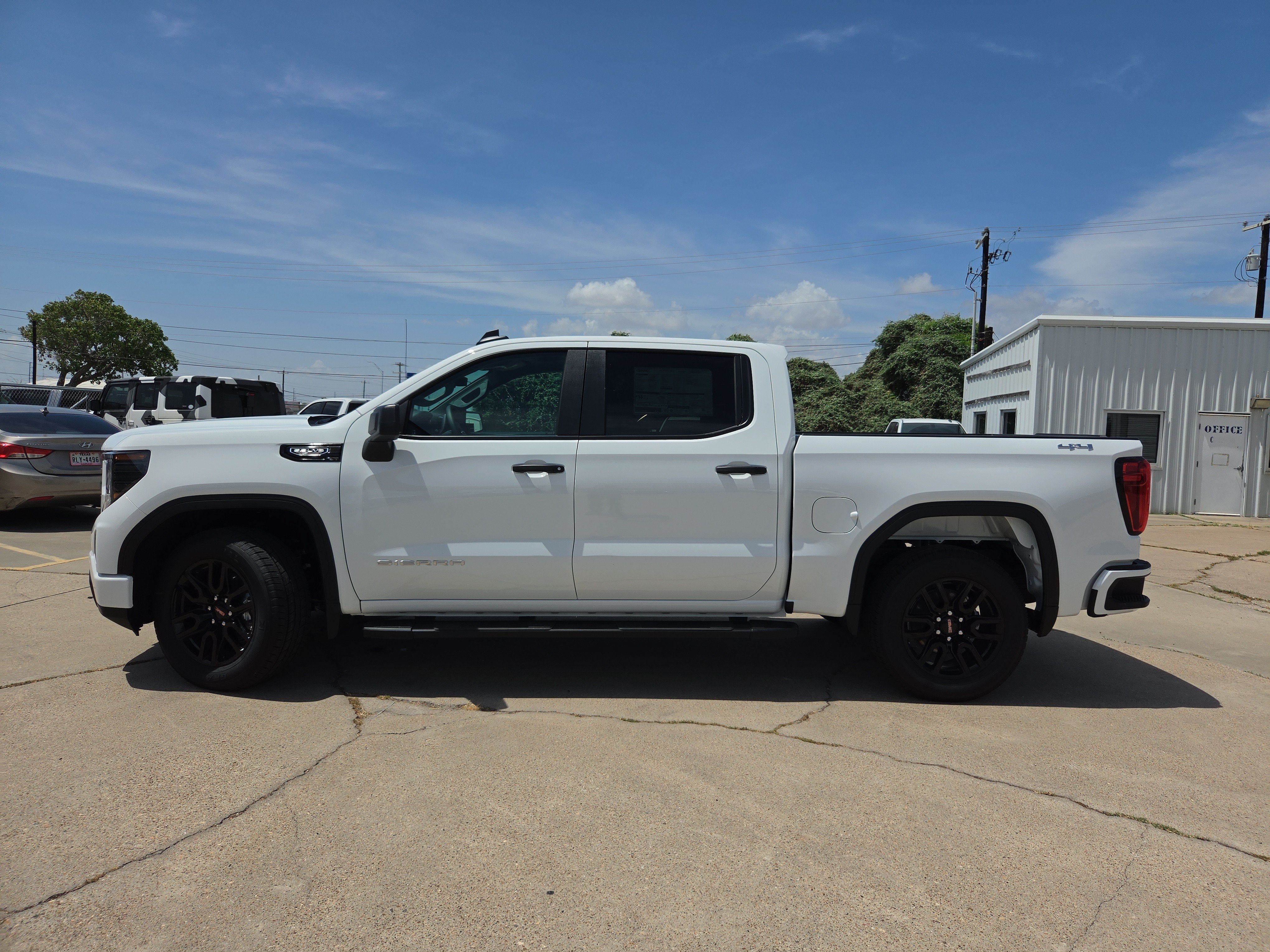 2026 GMC Sierra 1500 Pro - Photo 8