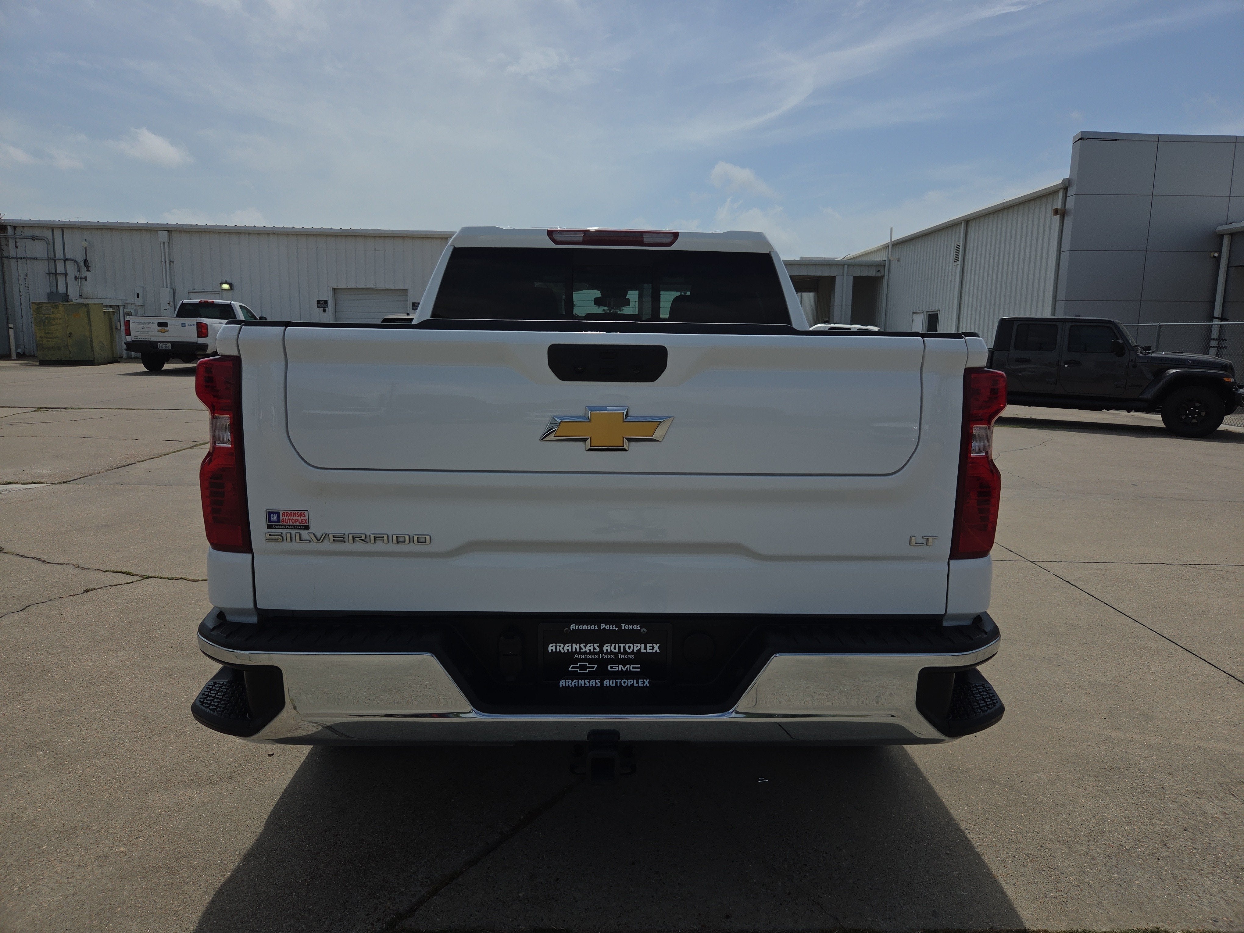 2024 Chevrolet Silverado 1500 LT