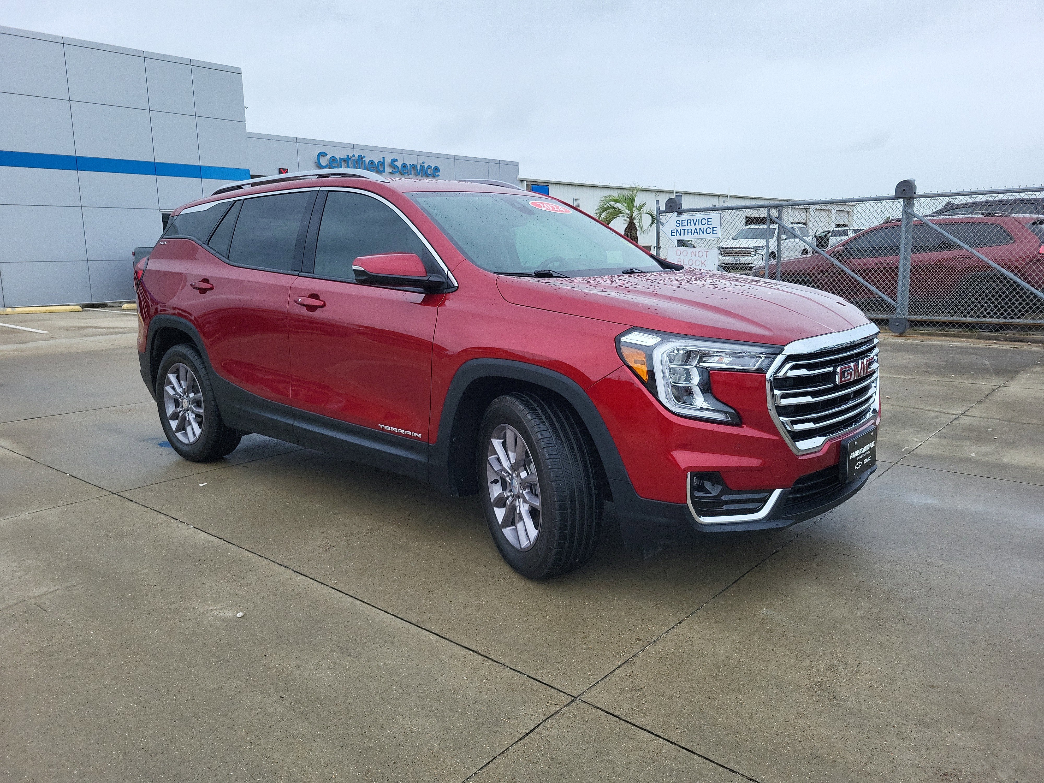 2024 GMC Terrain SLT
