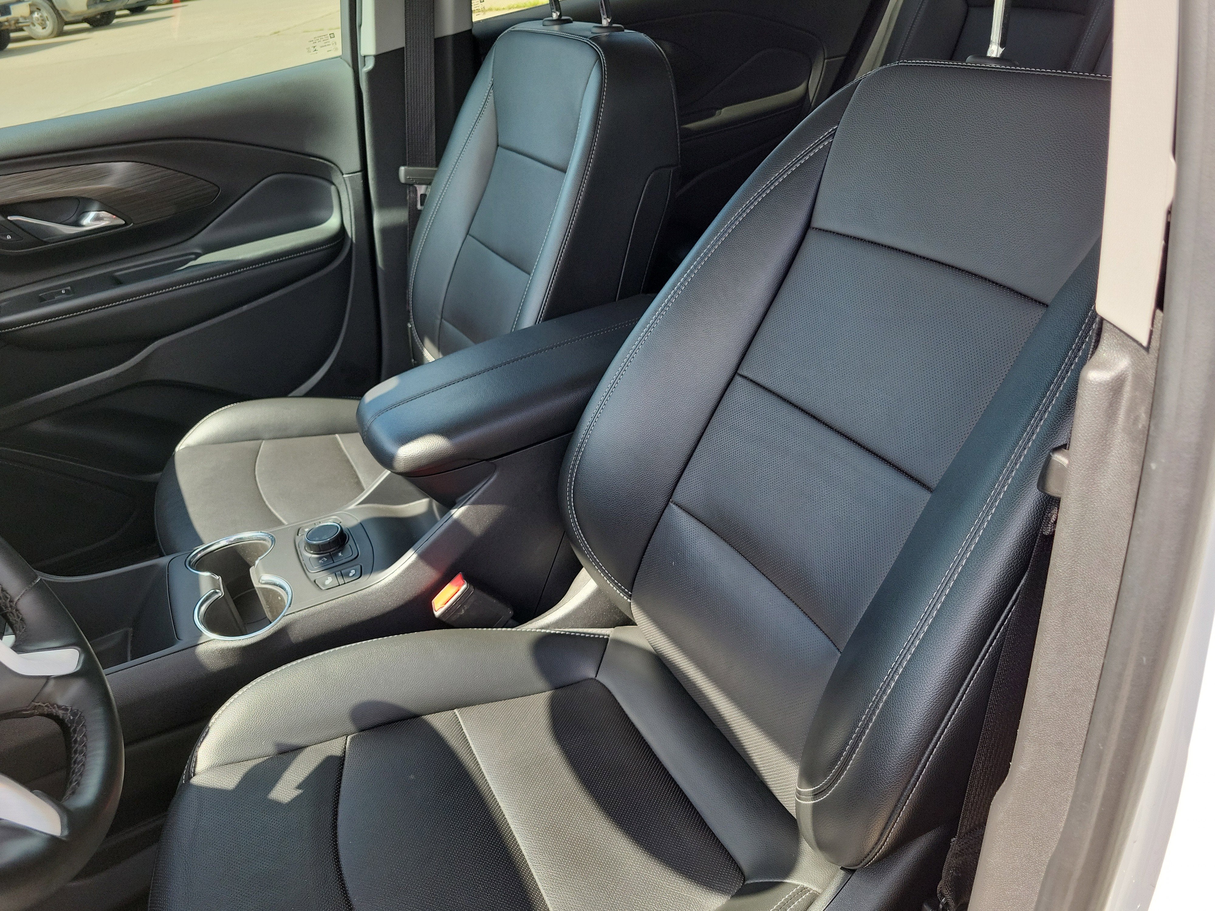 2024 GMC Terrain SLT - Photo 15