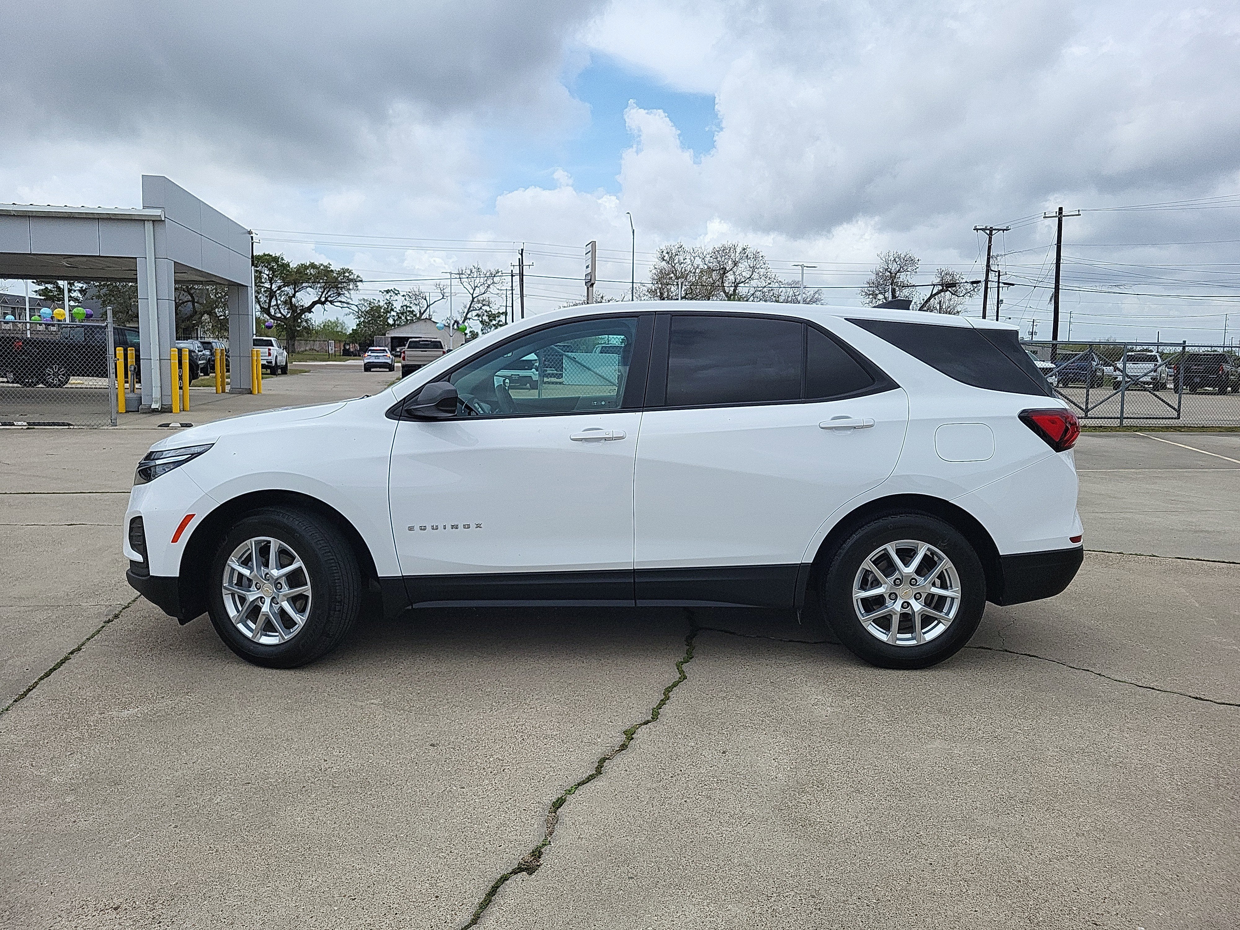 2022 Chevrolet Equinox LS