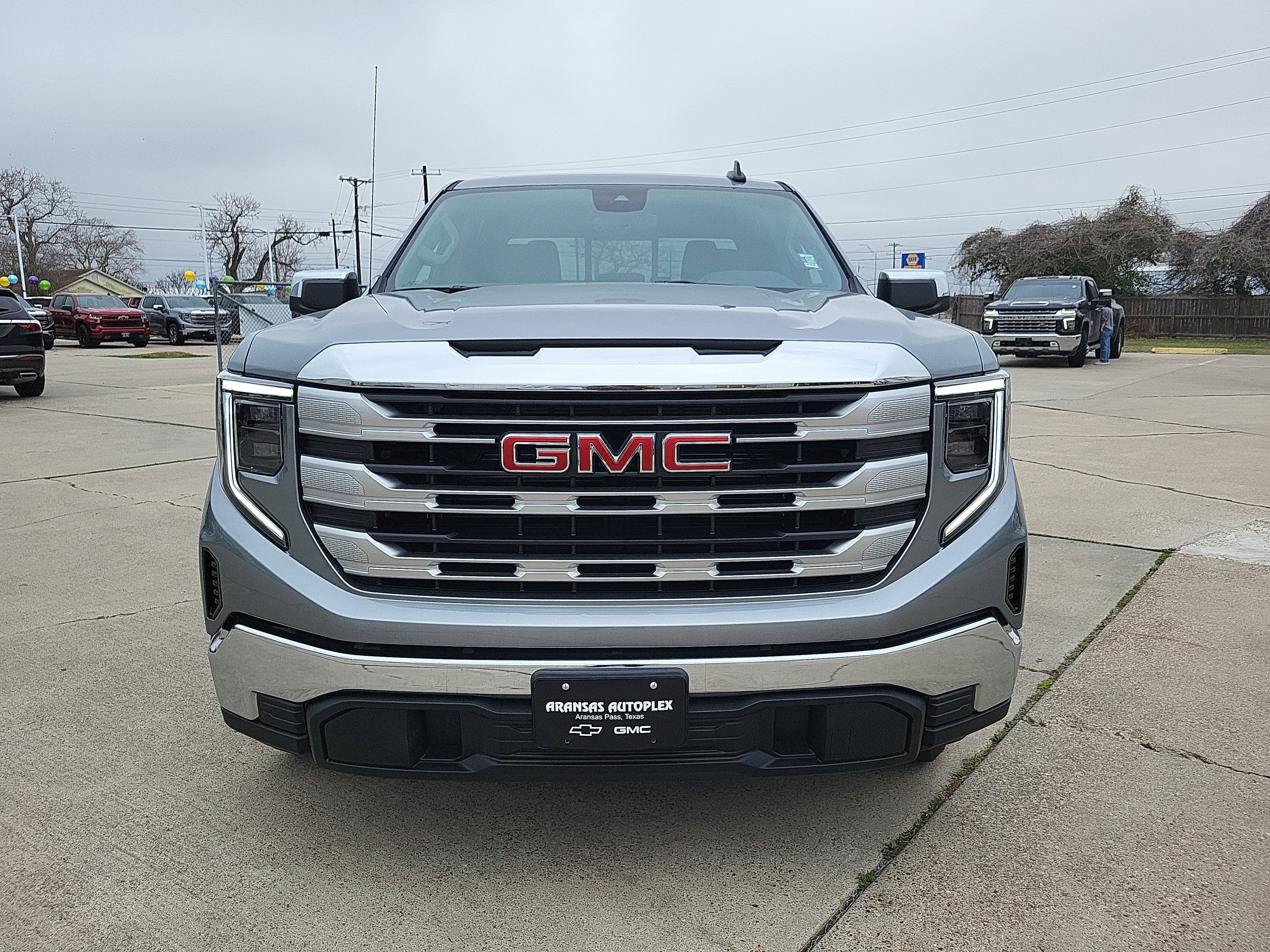 2026 GMC Sierra 1500 SLE