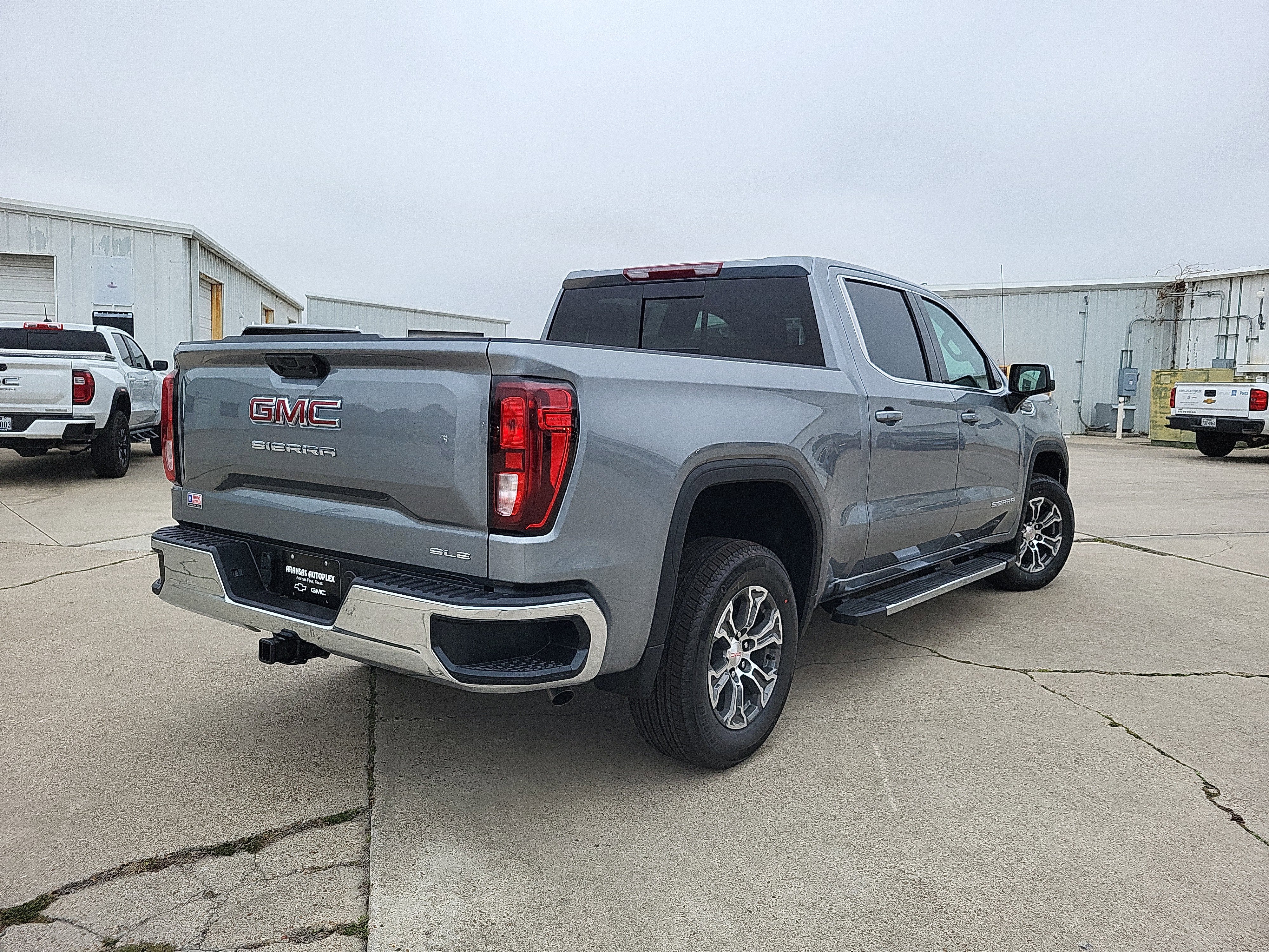 2026 GMC Sierra 1500 SLE