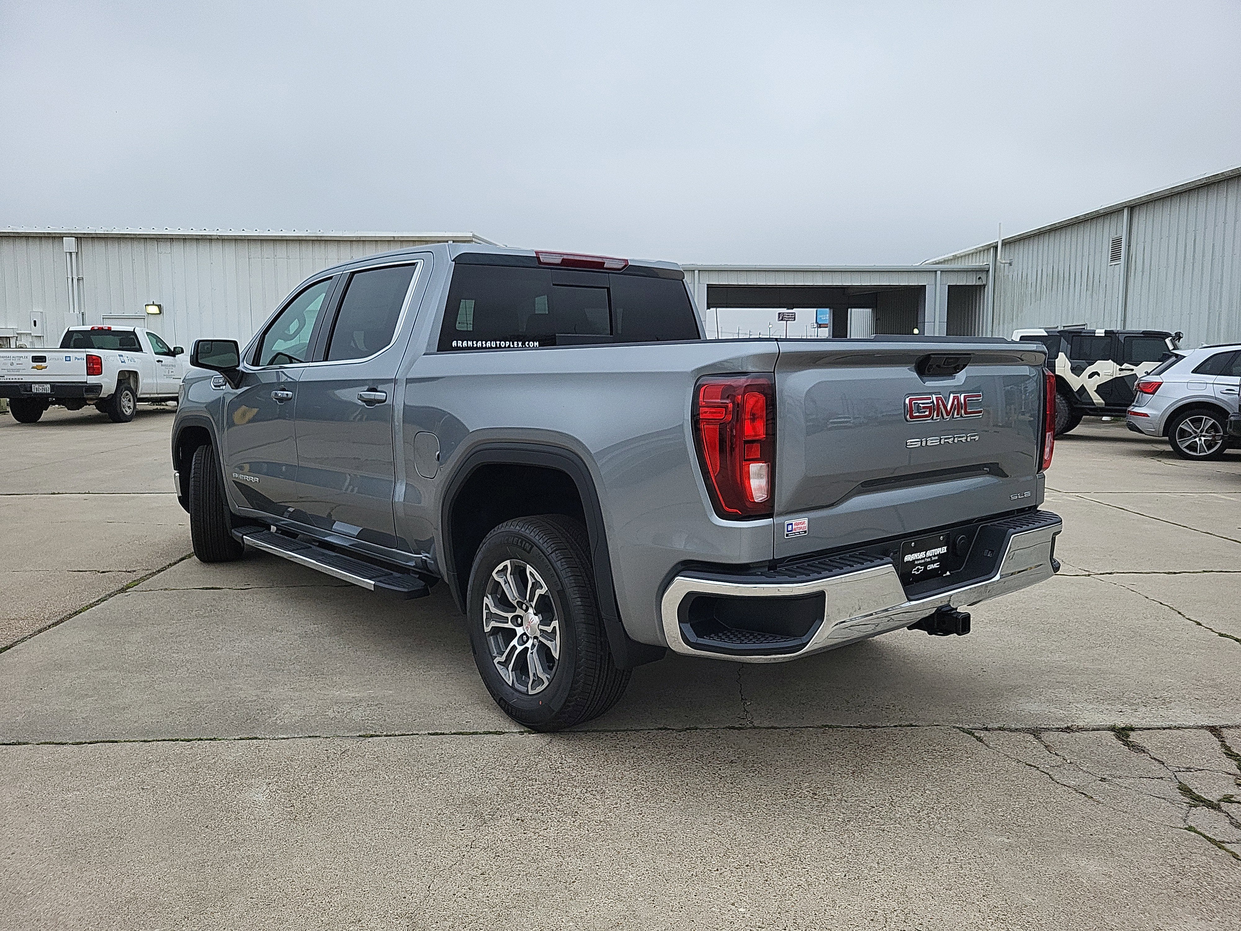 2026 GMC Sierra 1500 SLE