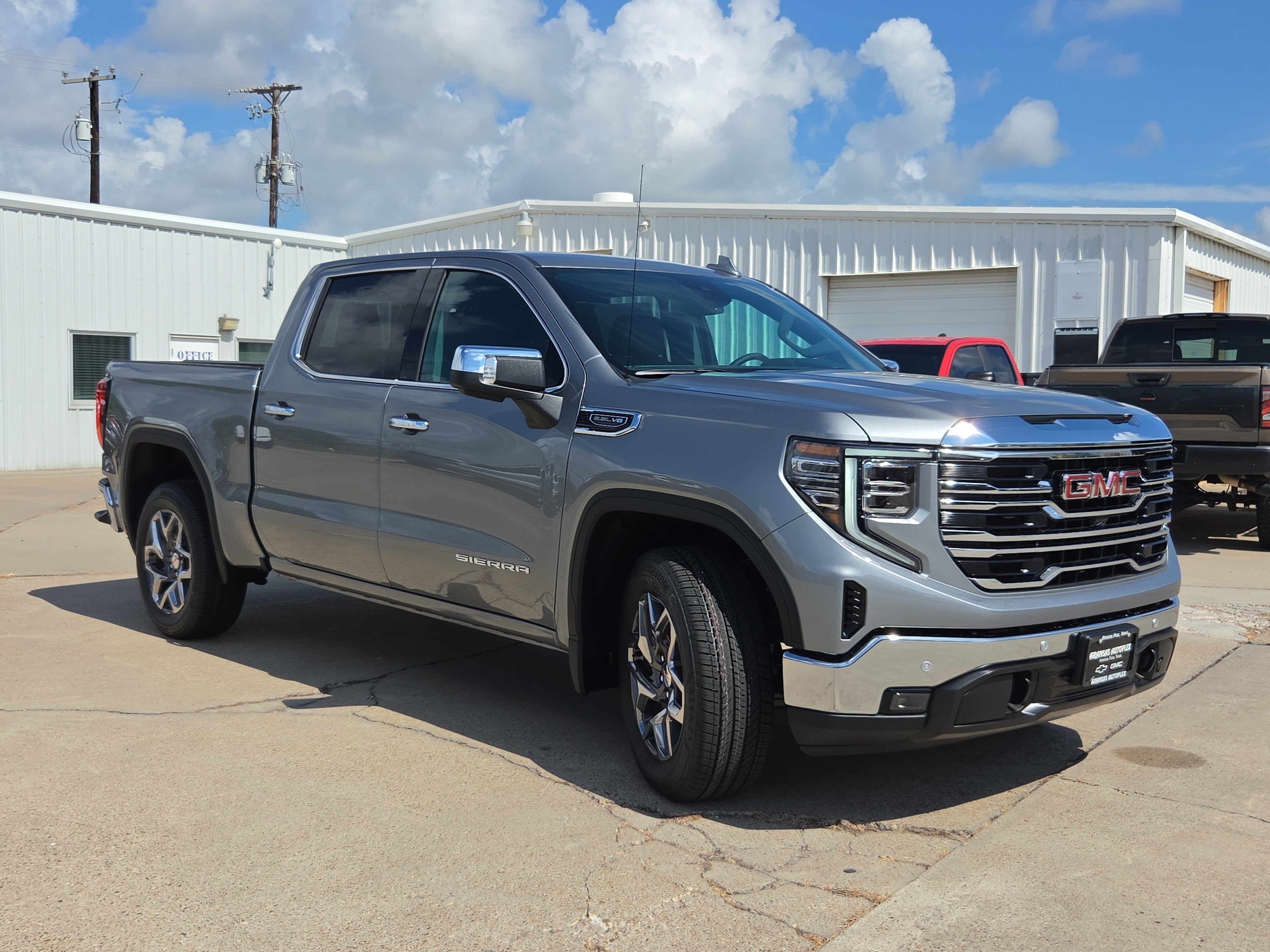 2026 GMC Sierra 1500 SLT