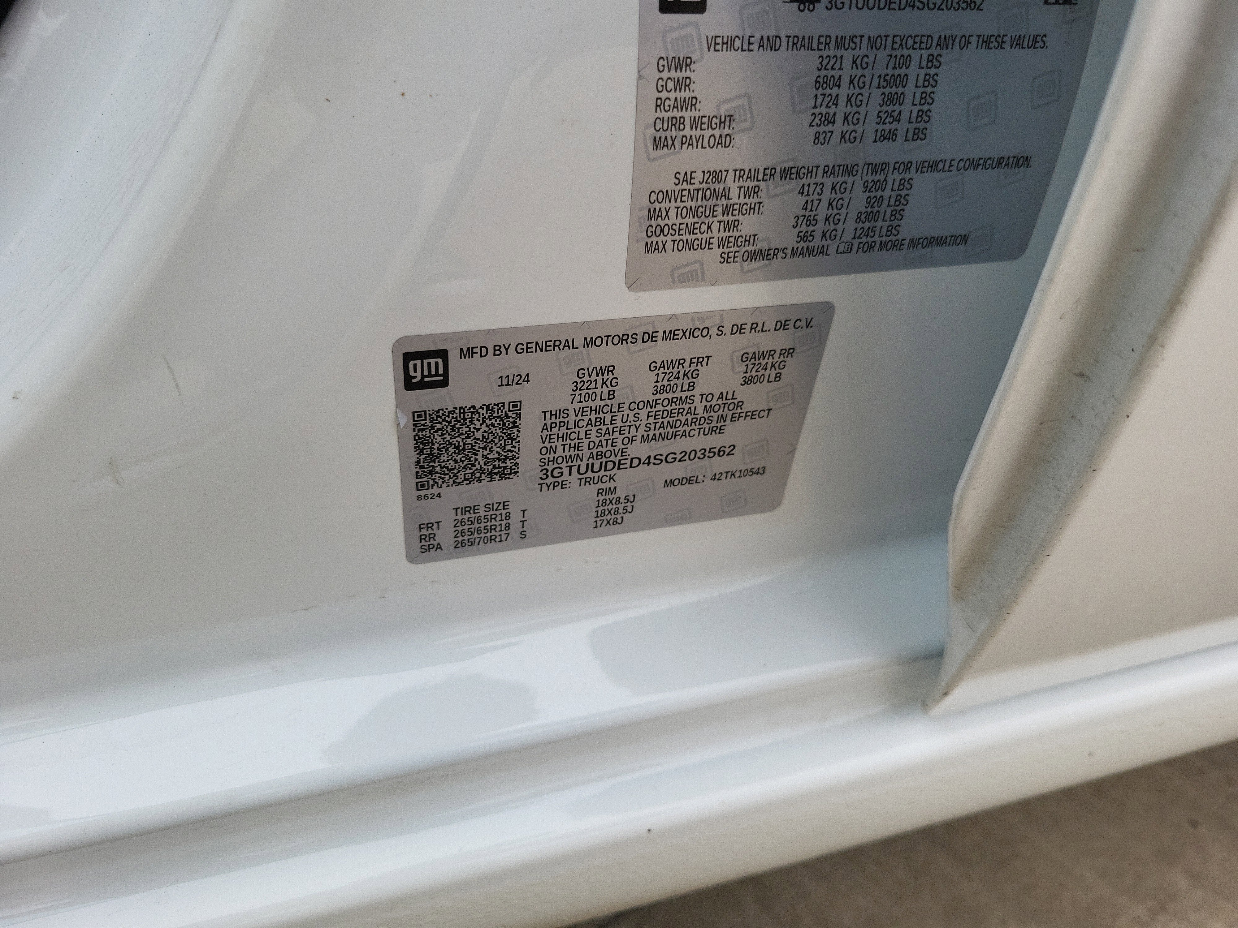 2025 GMC Sierra 1500 SLT