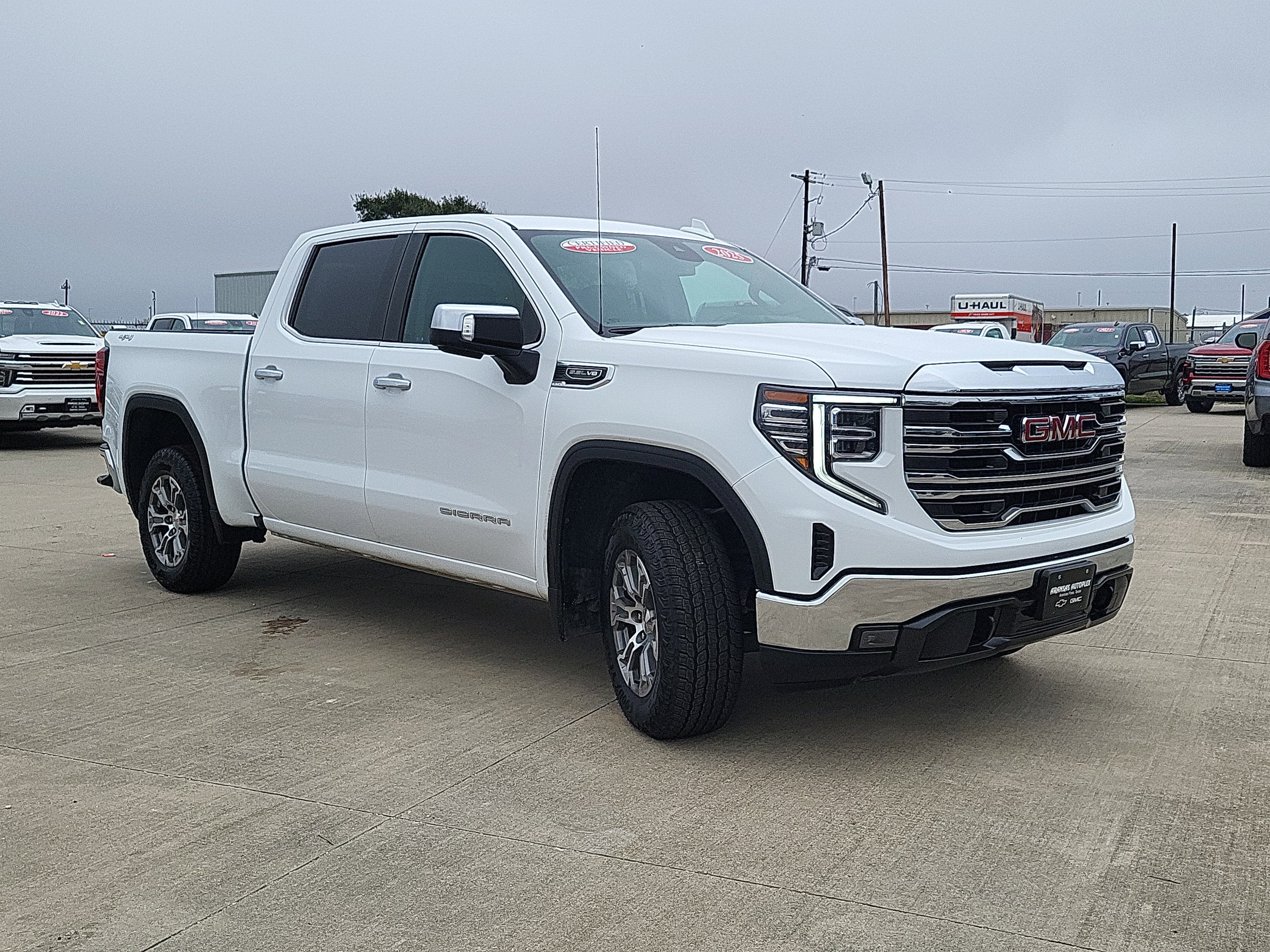 2025 GMC Sierra 1500 SLT
