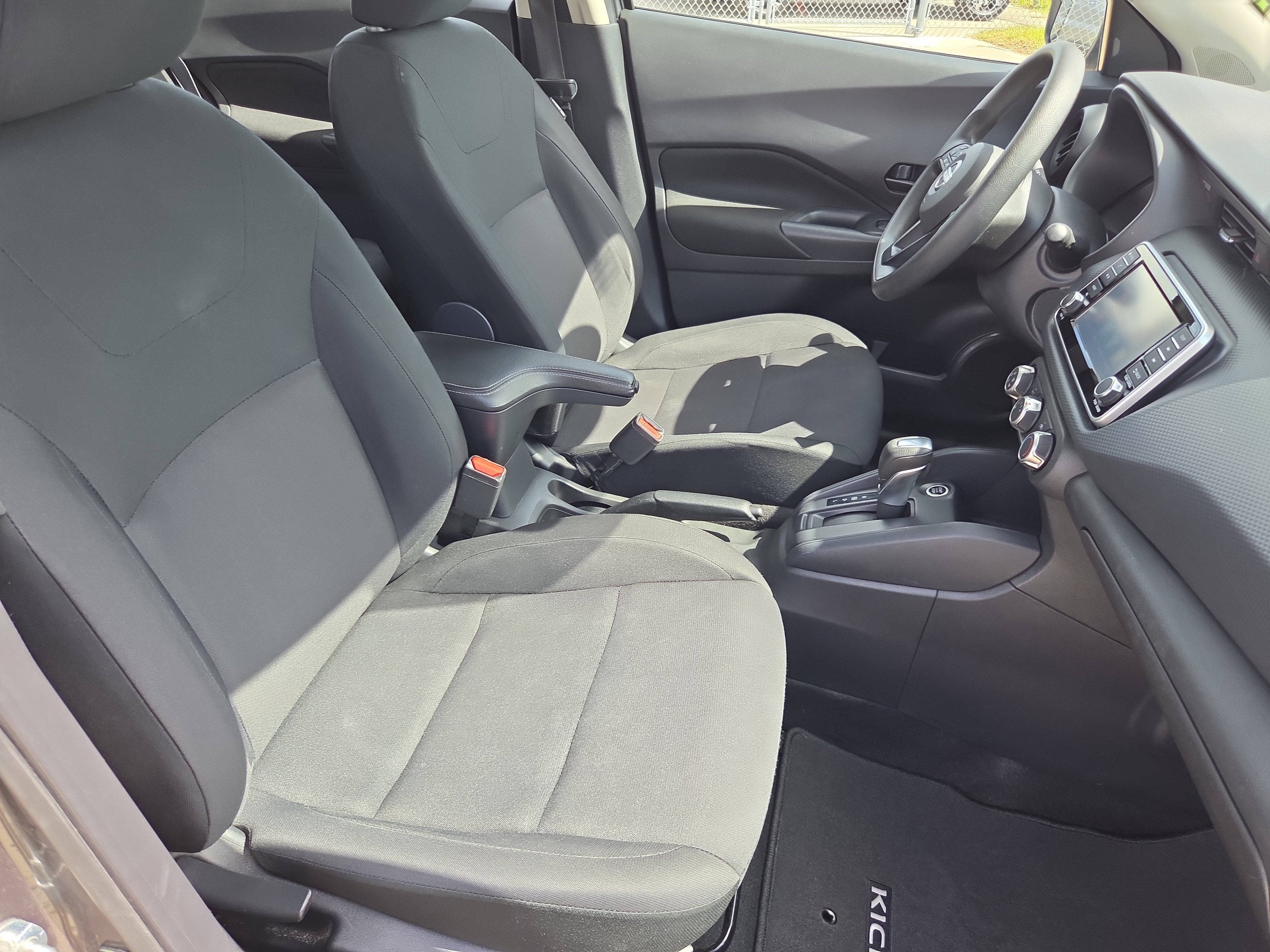2023 Nissan Kicks S