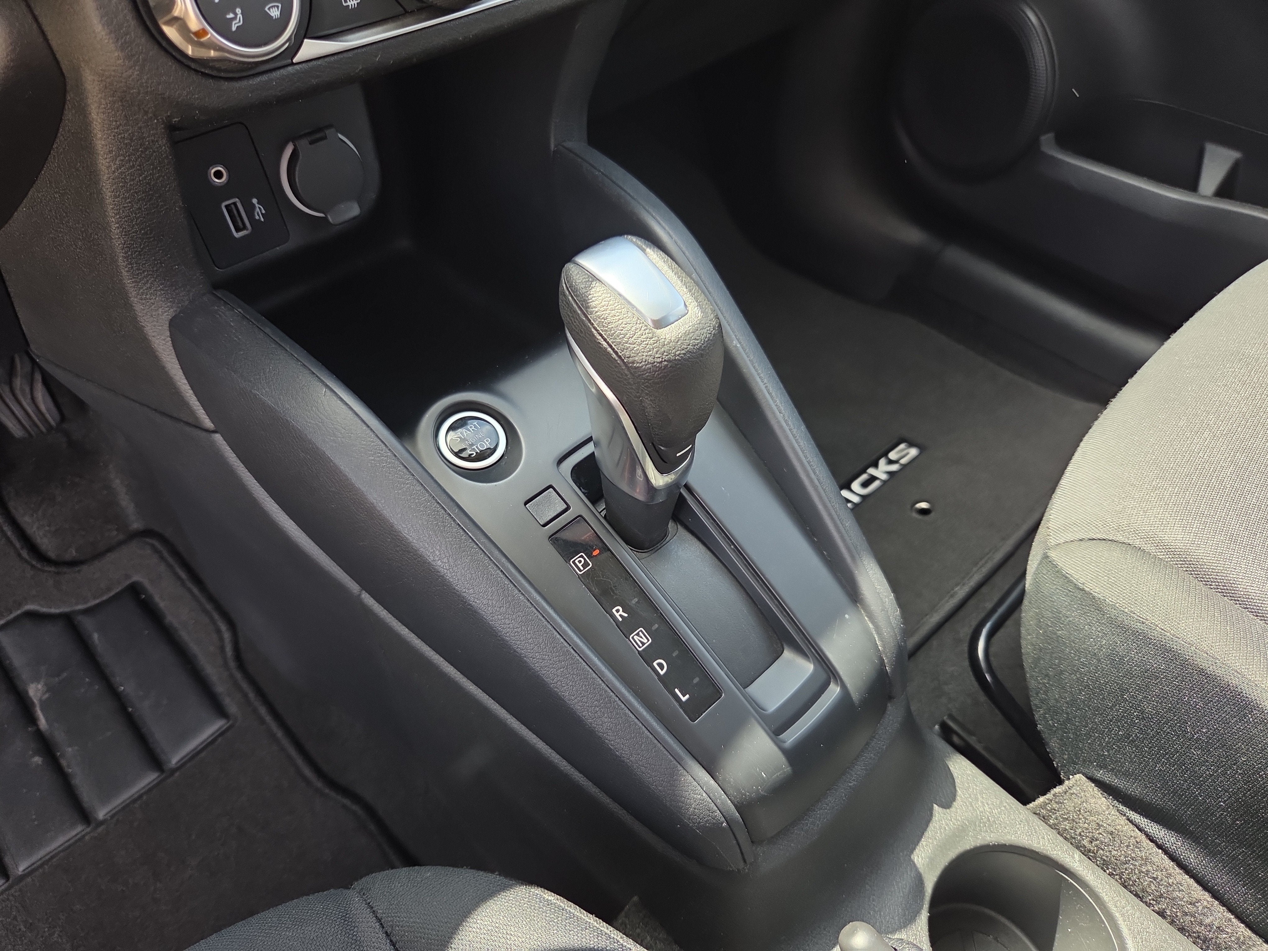 2023 Nissan Kicks S