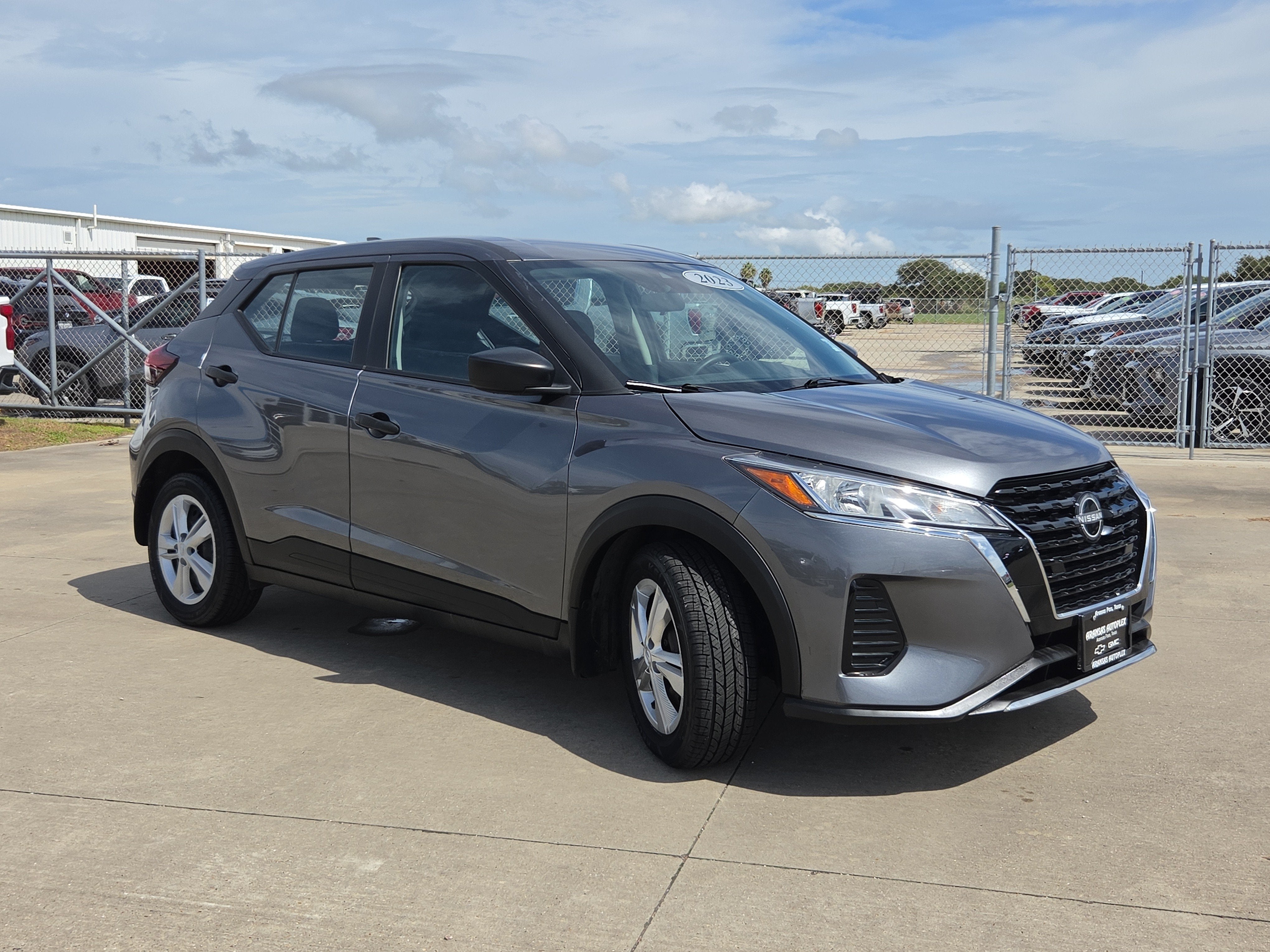 2023 Nissan Kicks S