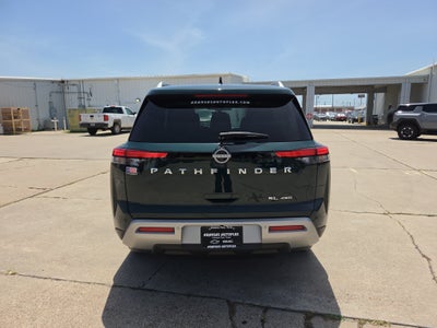 2025 Nissan Pathfinder SL