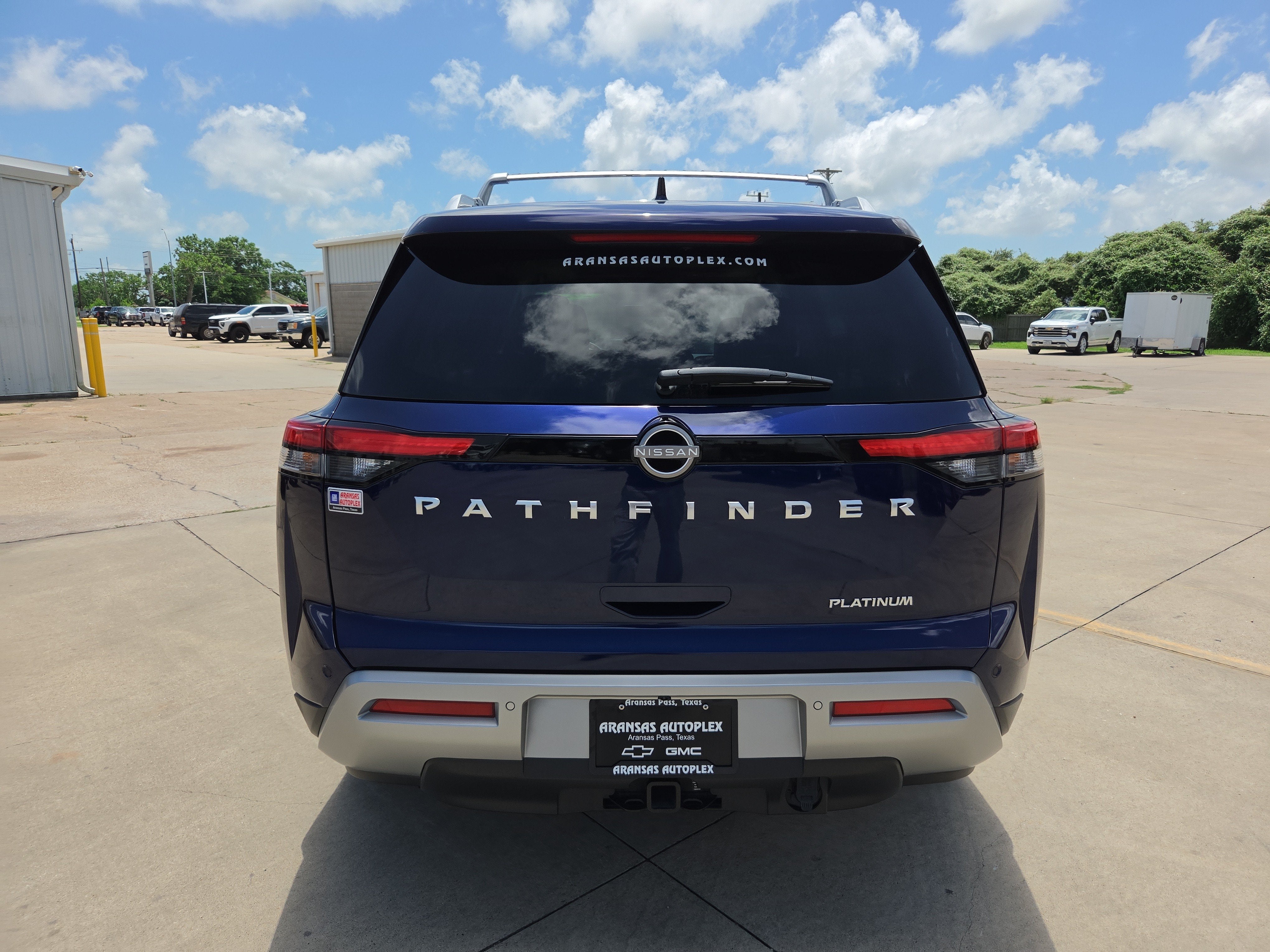 2024 Nissan Pathfinder Platinum