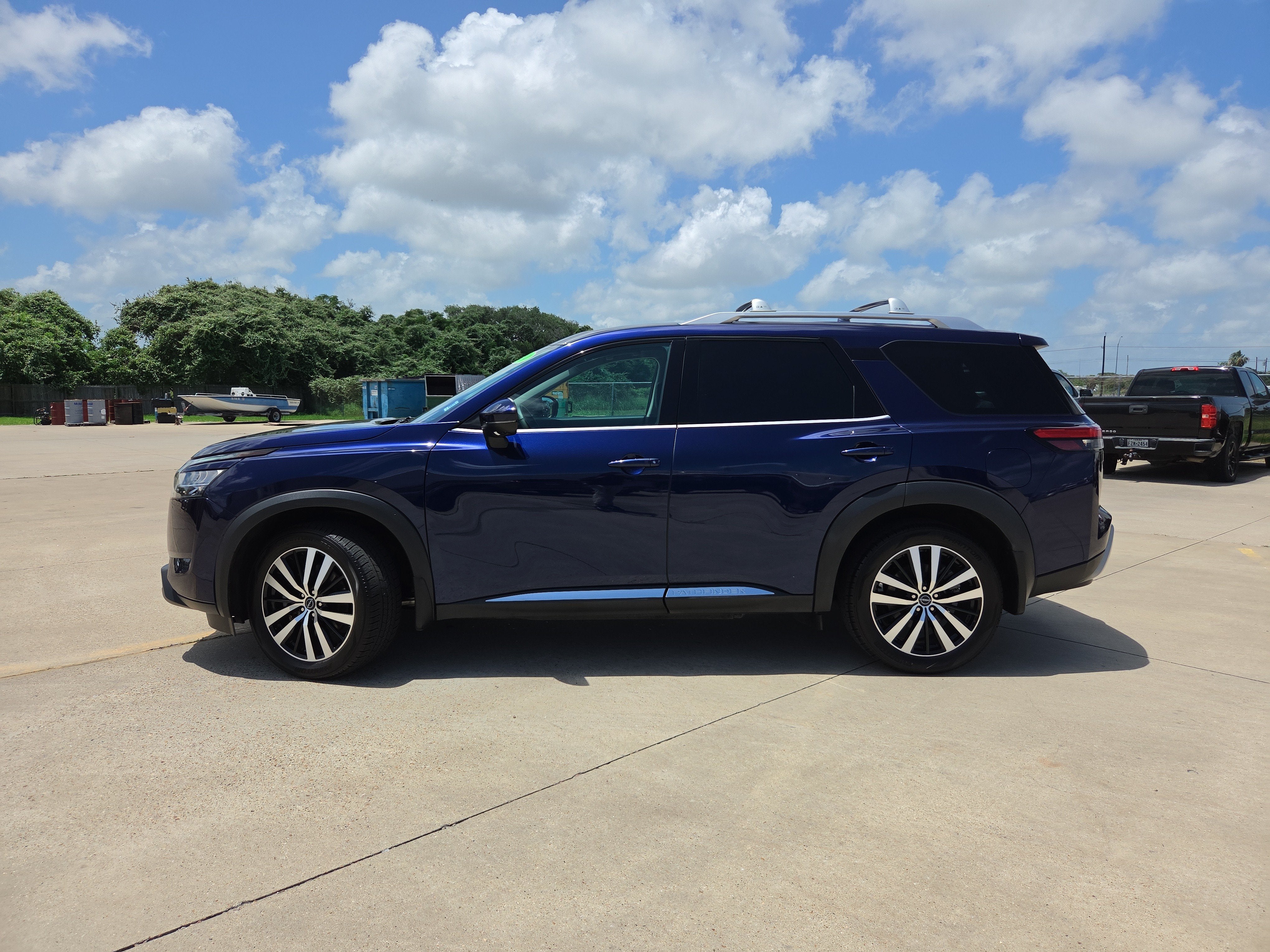 2024 Nissan Pathfinder Platinum