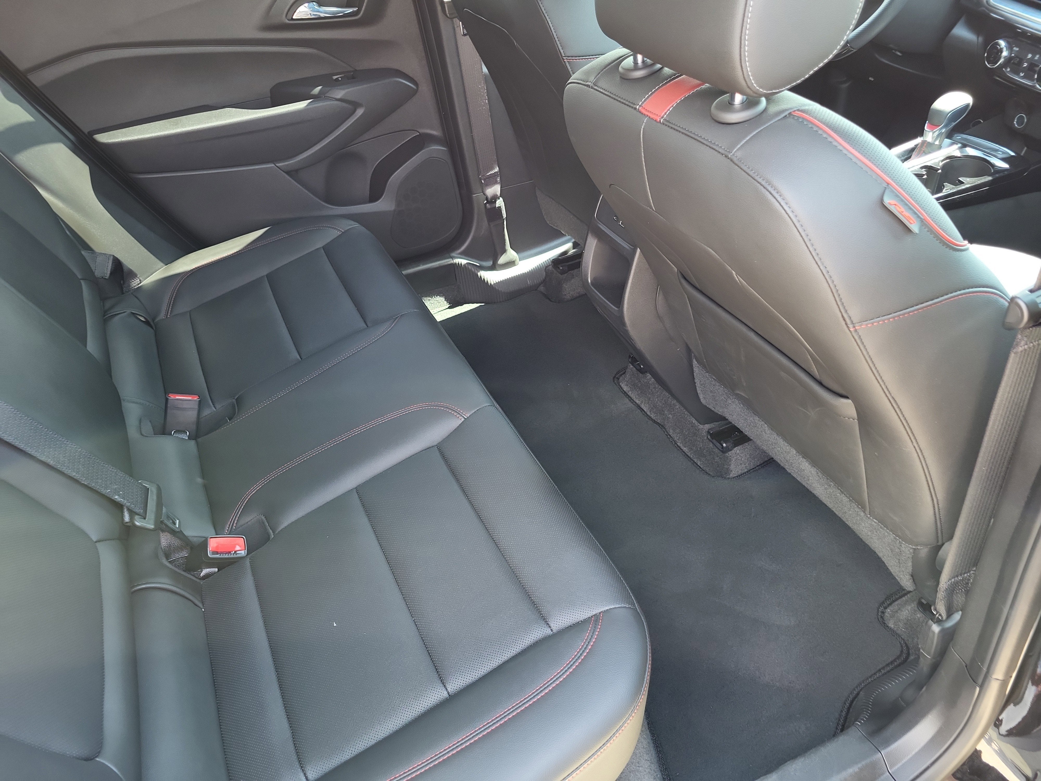 2025 Chevrolet Trax RS - Photo 11