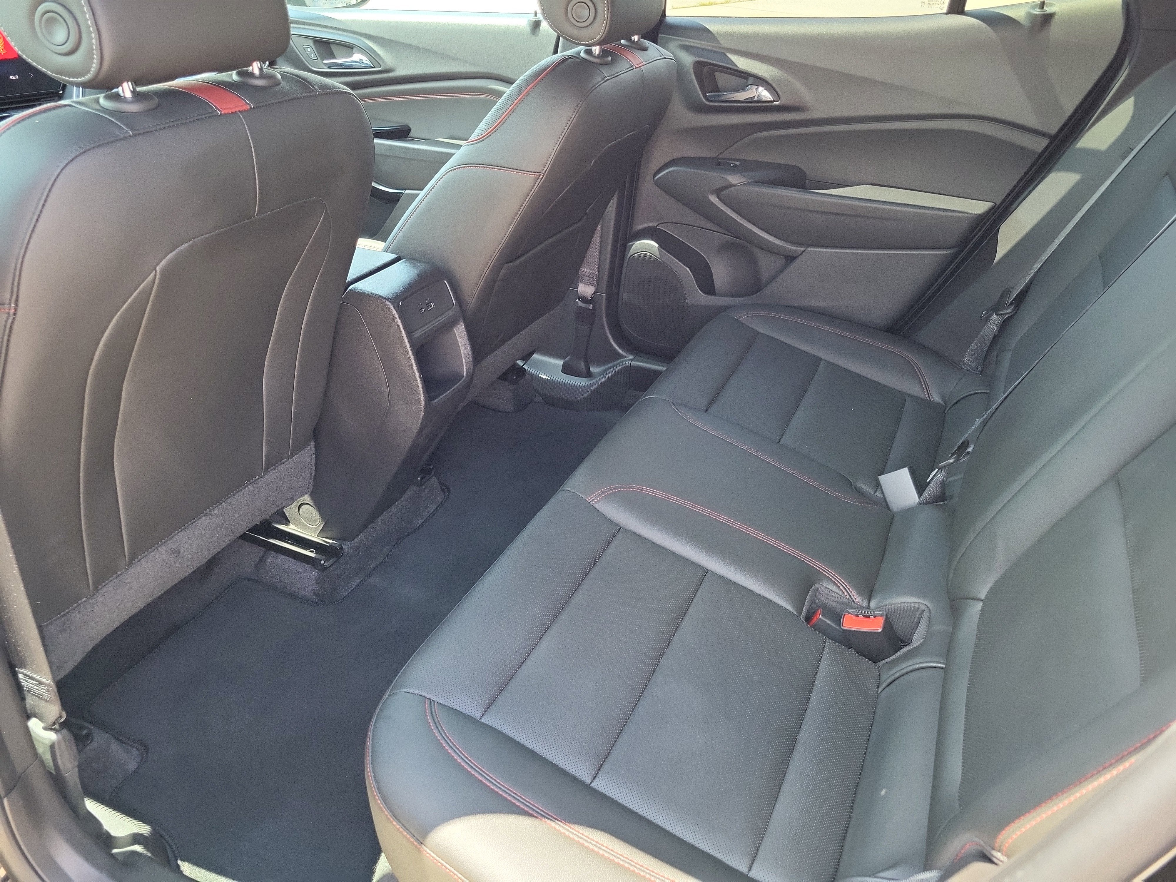 2025 Chevrolet Trax RS - Photo 13