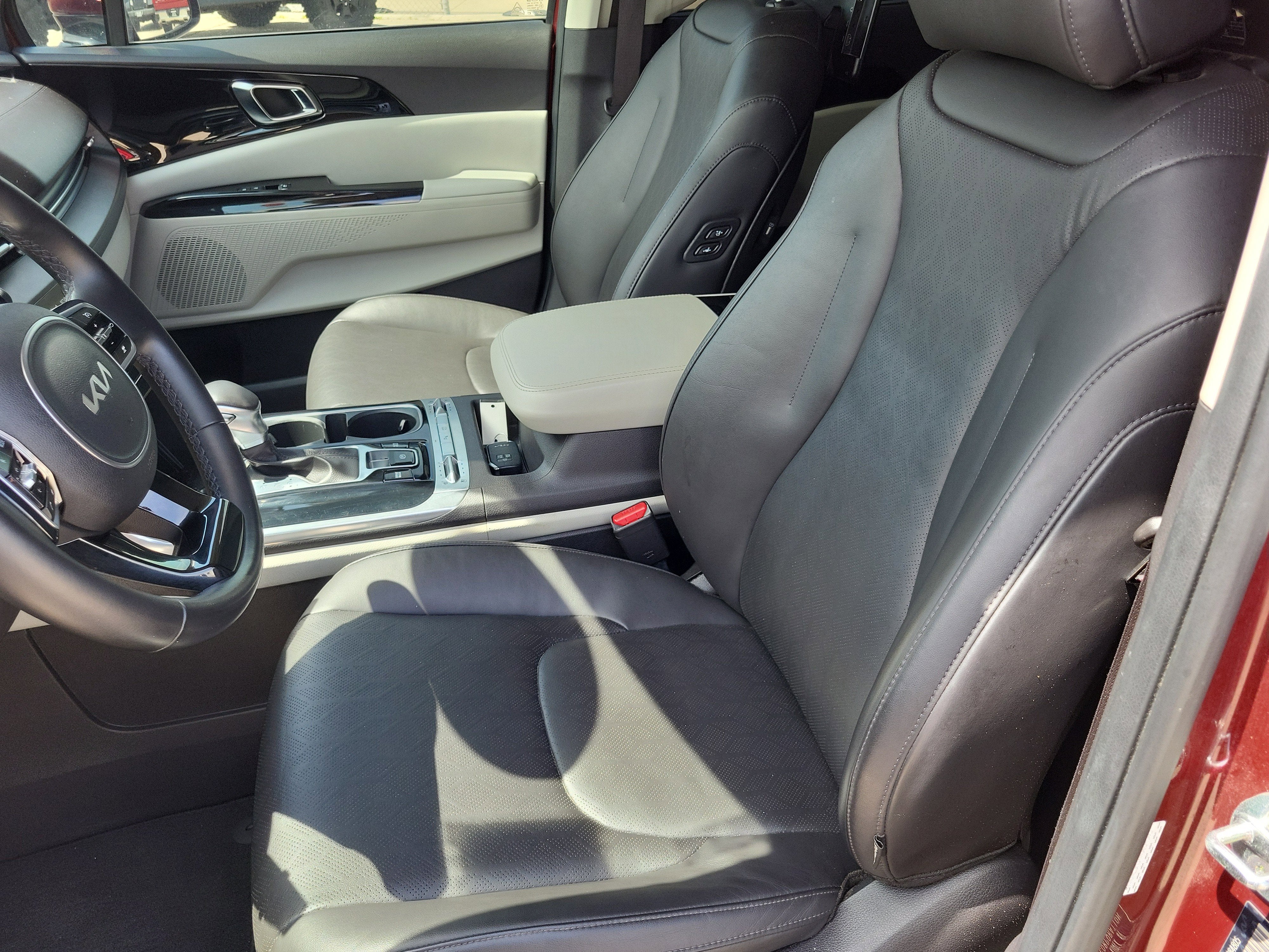 2022 Kia Carnival SX