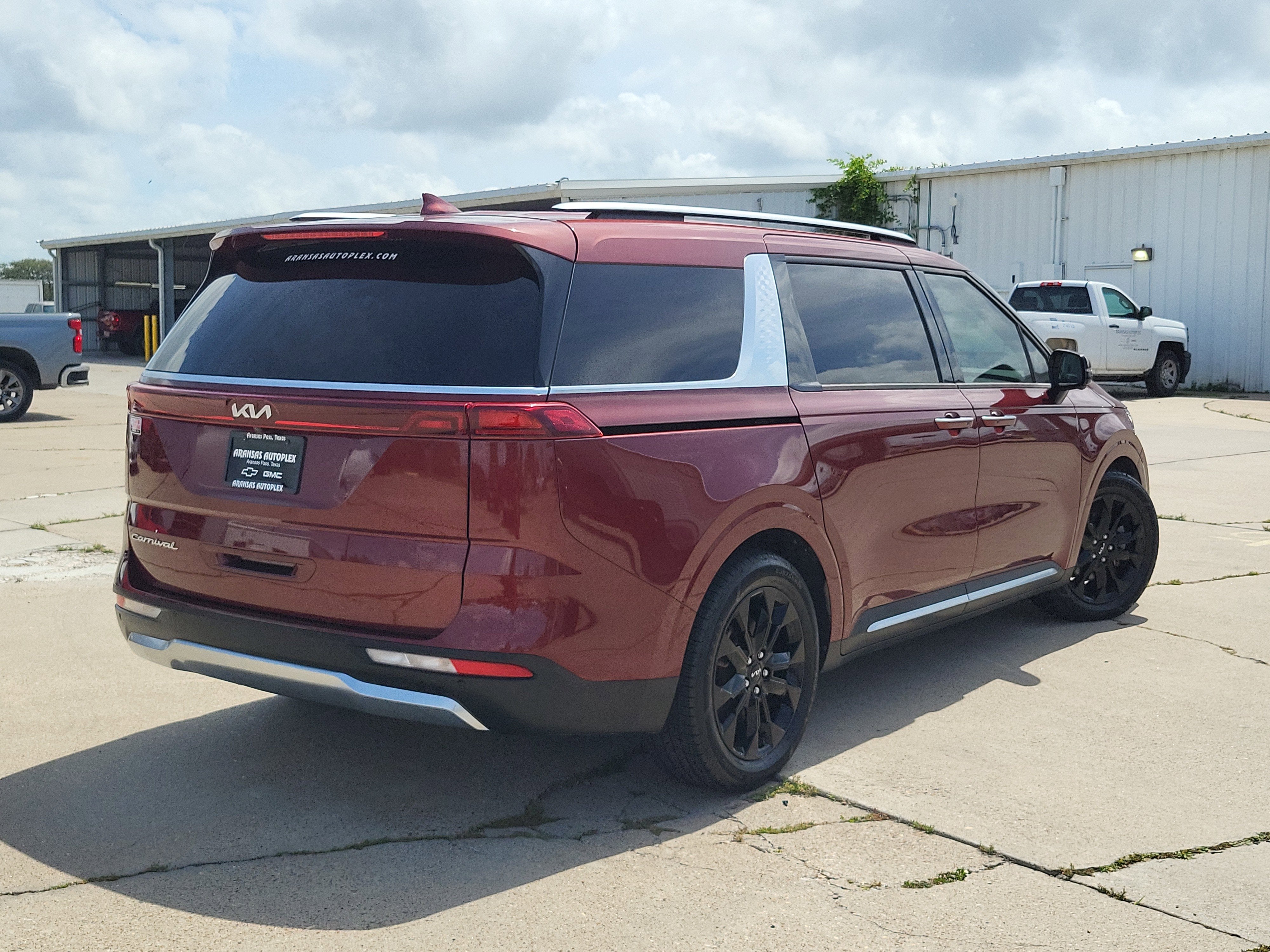 2022 Kia Carnival SX