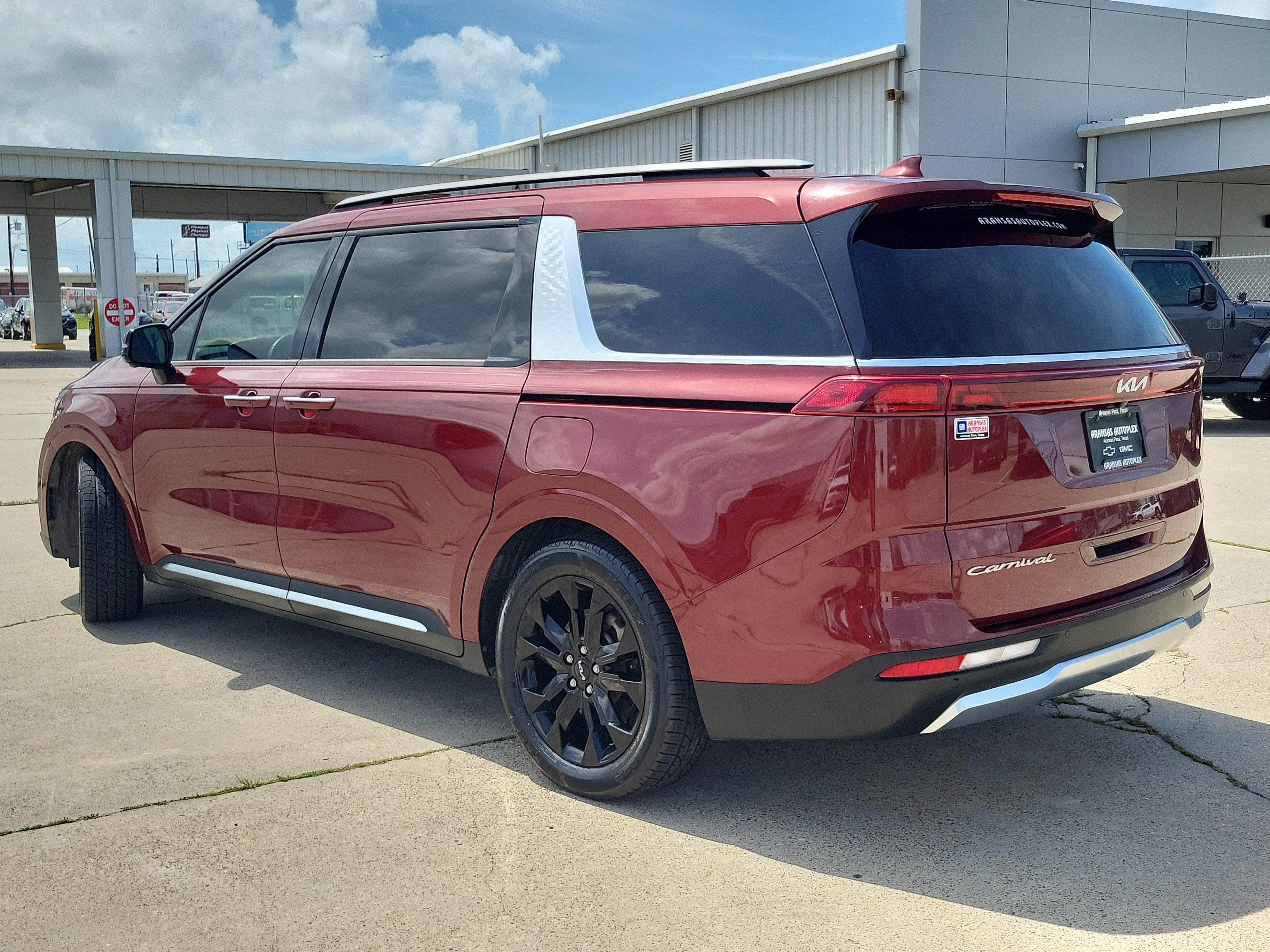 2022 Kia Carnival SX