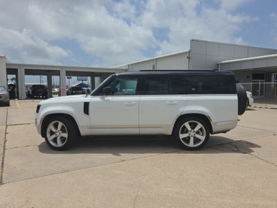 2023 Land Rover Defender First Edition