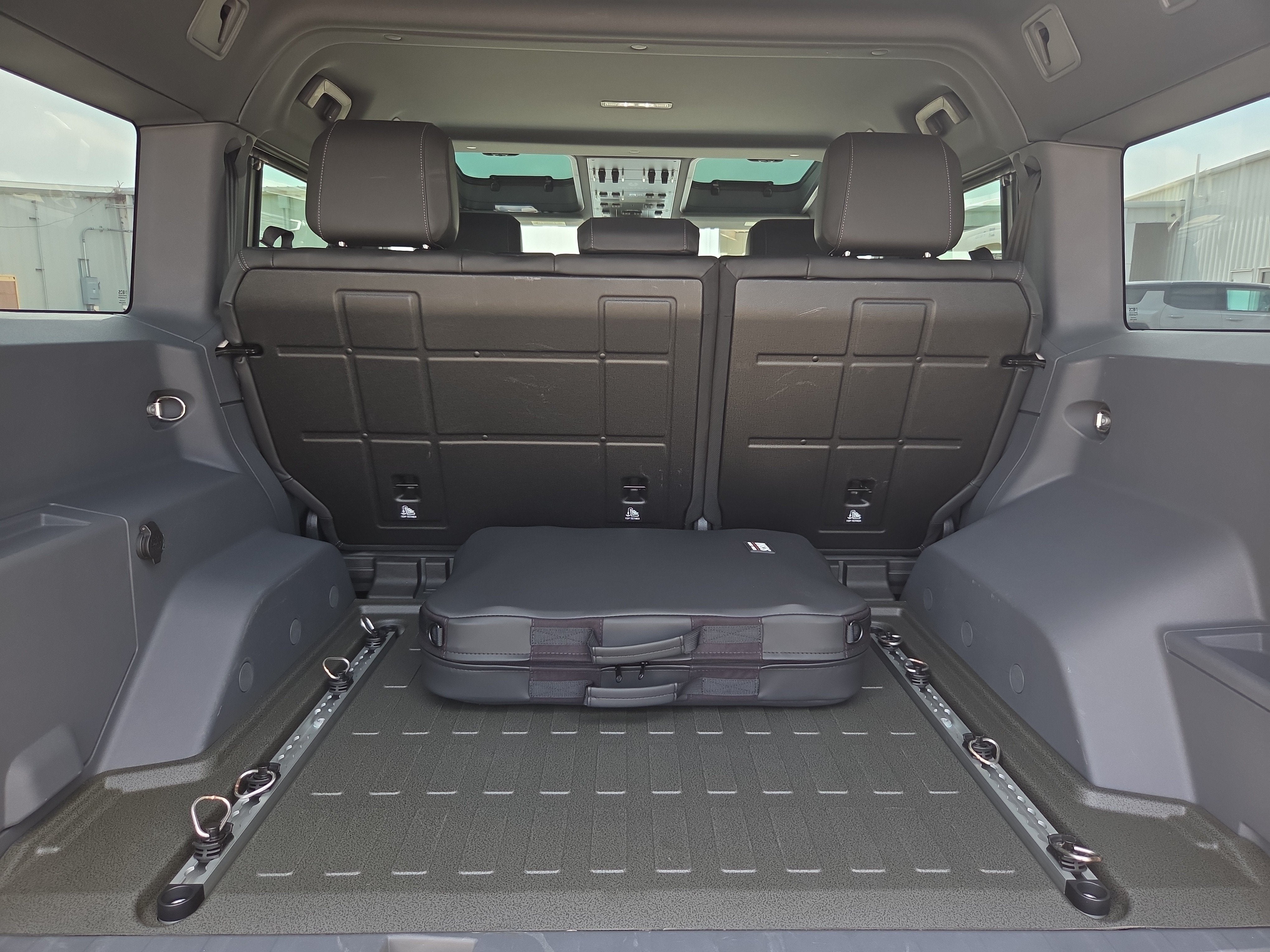 2025 INEOS Grenadier Station Wagon Base