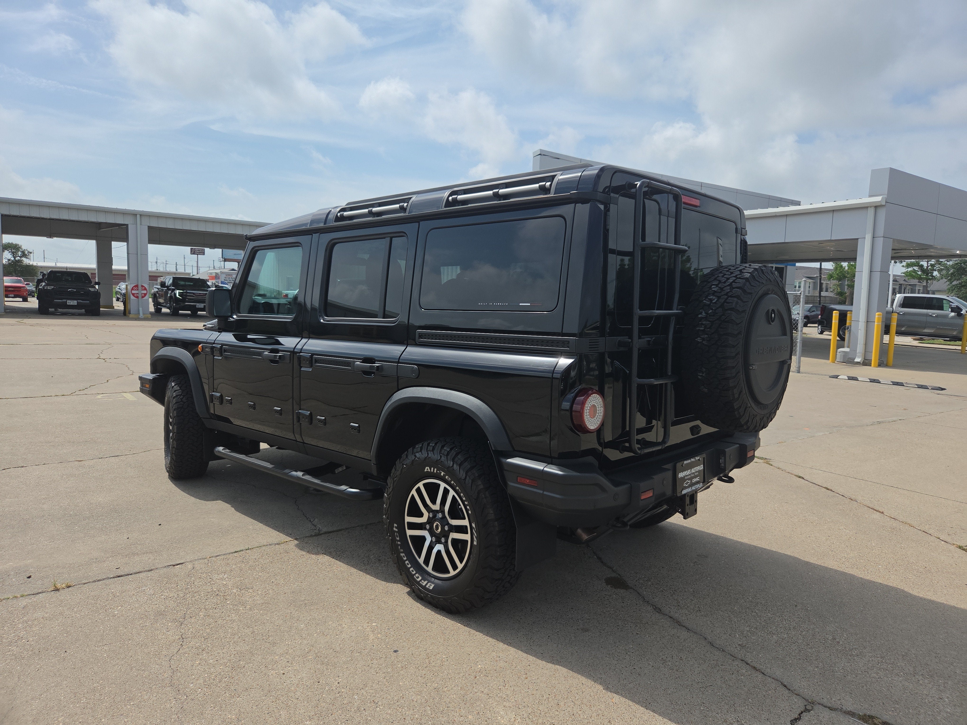 2025 INEOS Grenadier Station Wagon Base