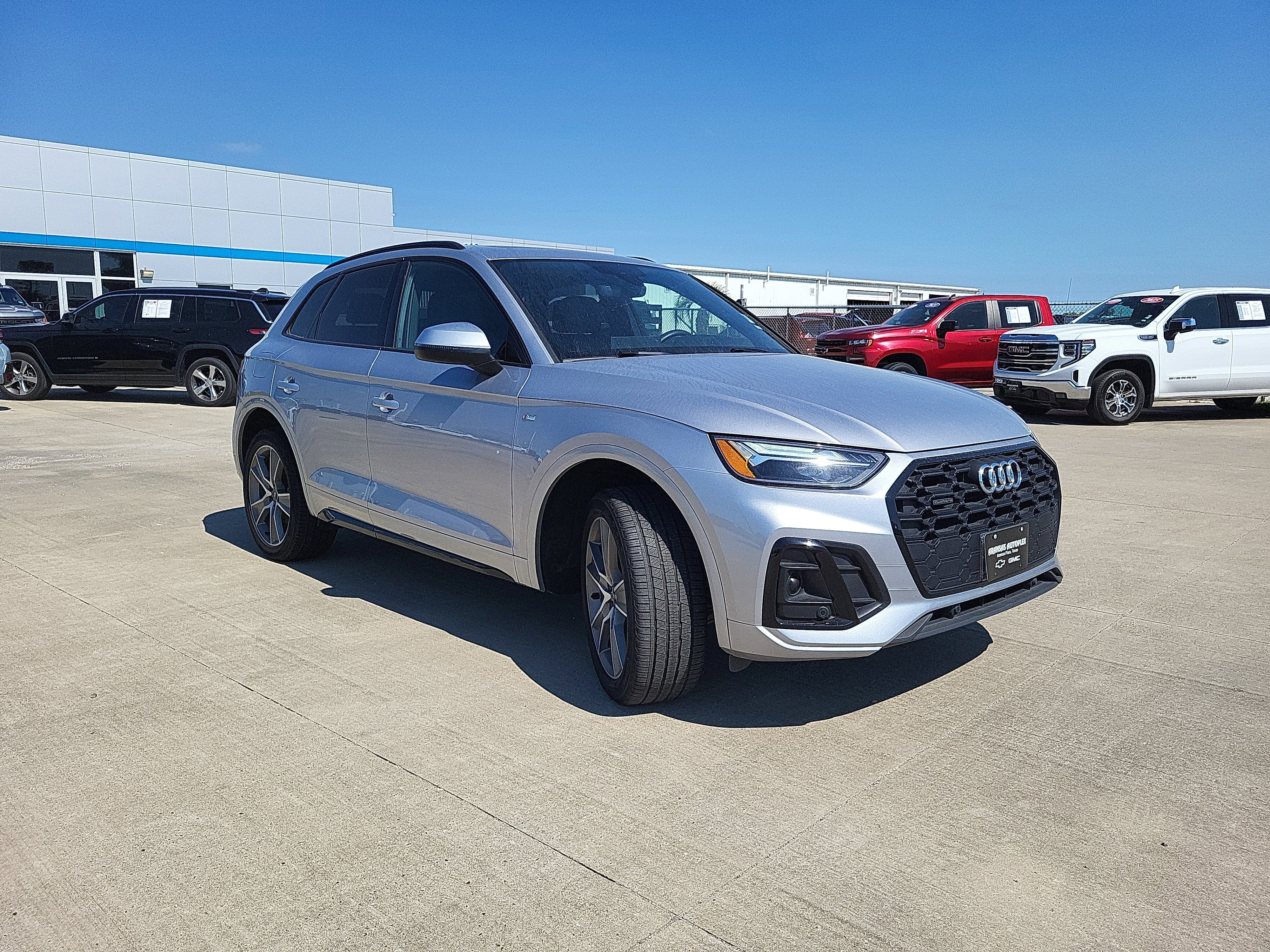 2025 Audi Q5 S line Premium